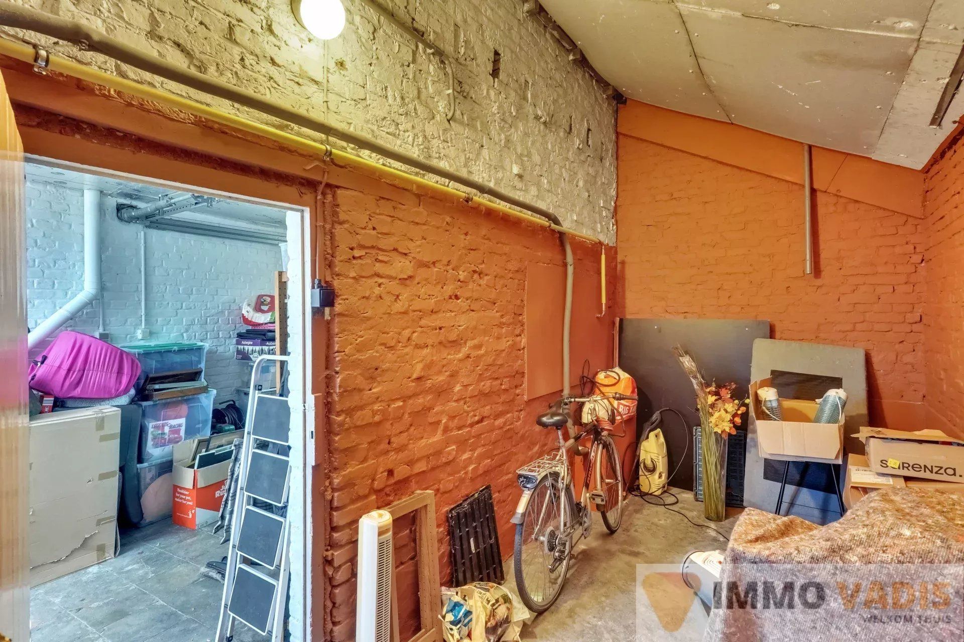 Stadswoning met garage, 2 slaapkamers en 2 badkamers, op een toplocatie in het centrum. Een verborgen parel in het hart van de stad. foto 20