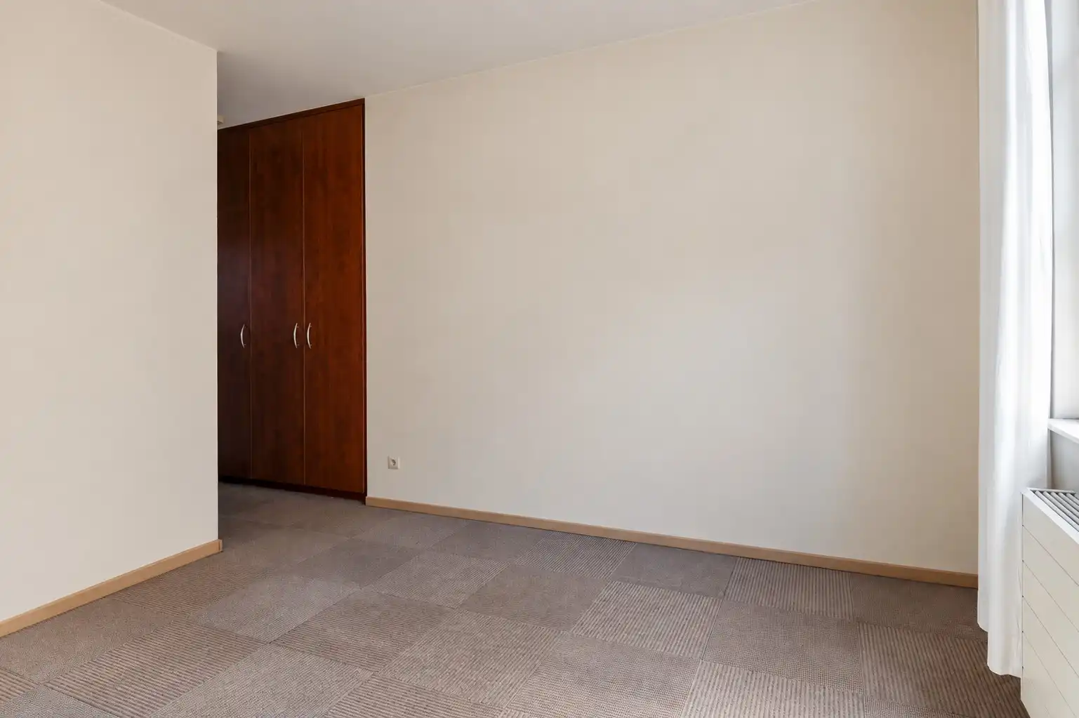 Lichtrijk appartement met terras op uitstekende locatie foto 14