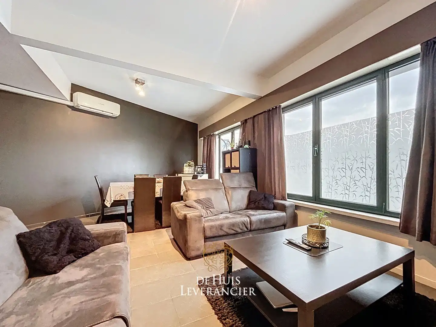 Kantoor op topligging met bovenliggend duplex-appartement (aparte ingang) foto 24