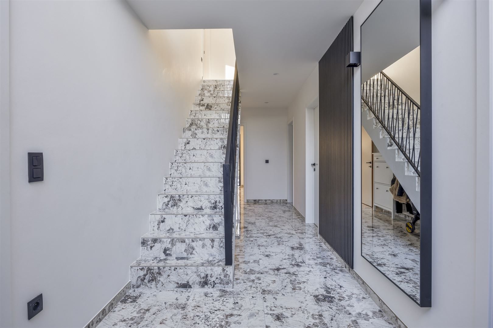 TE KOOP: Vrijstaande nieuwbouwwoning met 4-5 slaapkamers! foto 5