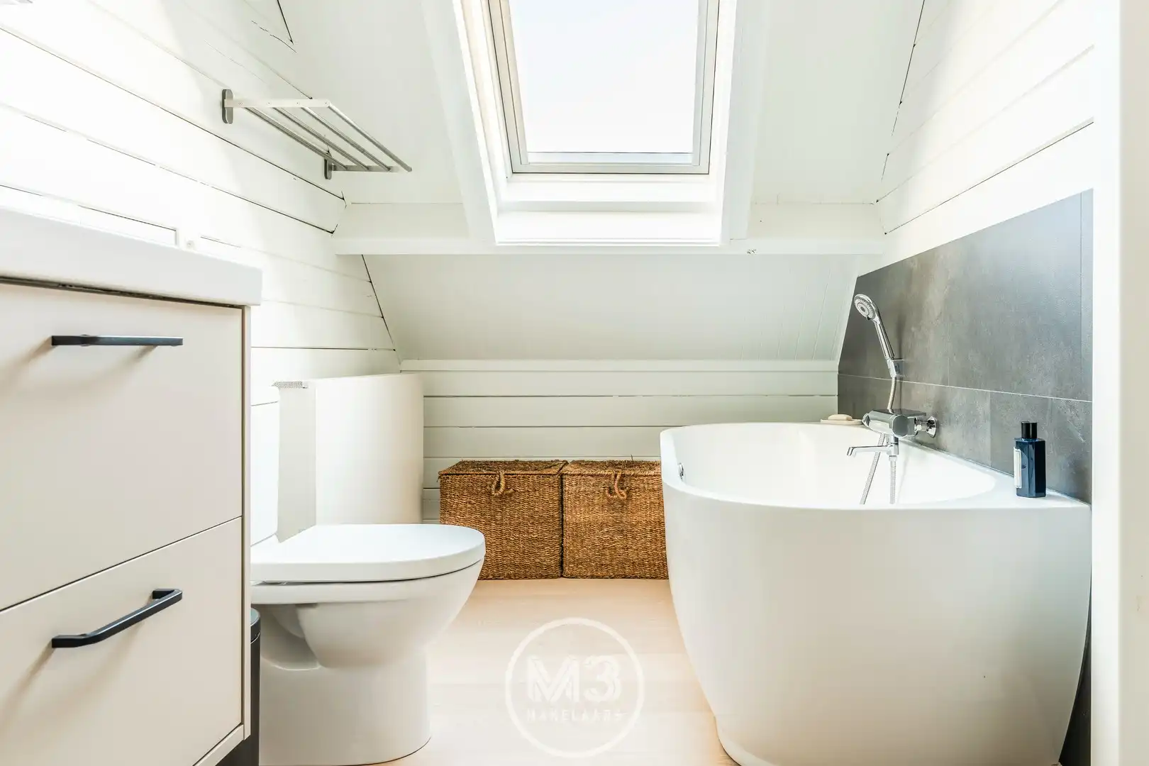 Instapklare open bebouwing met gezellige tuin in Wintam foto 17