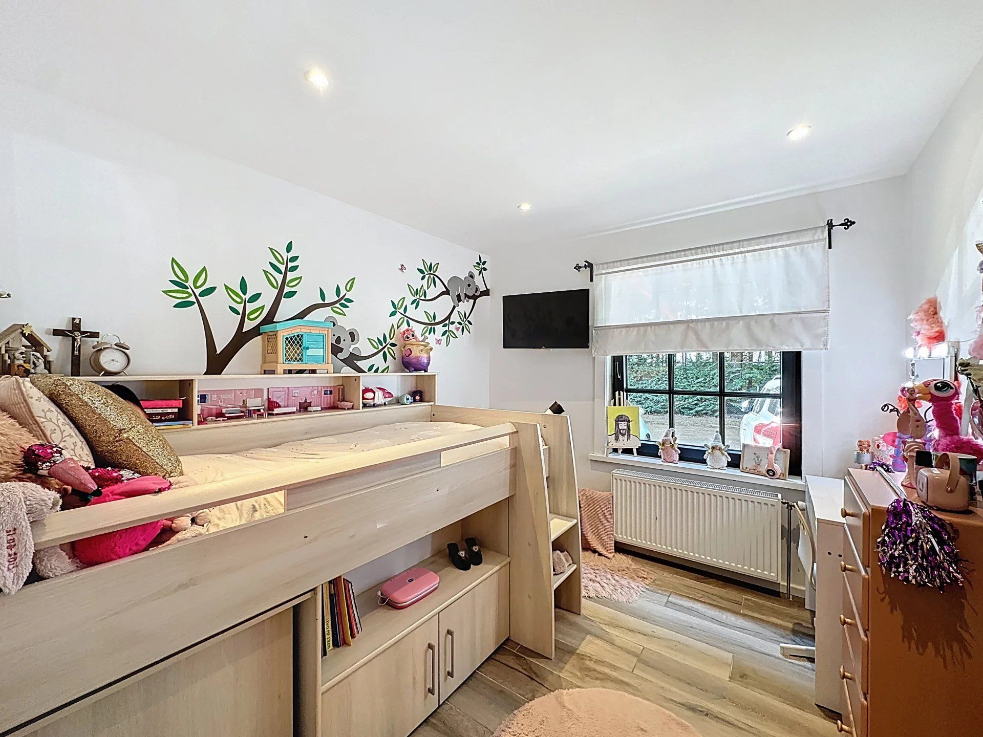 Volledig gerenoveerde villa in de Europese wijk. foto 20