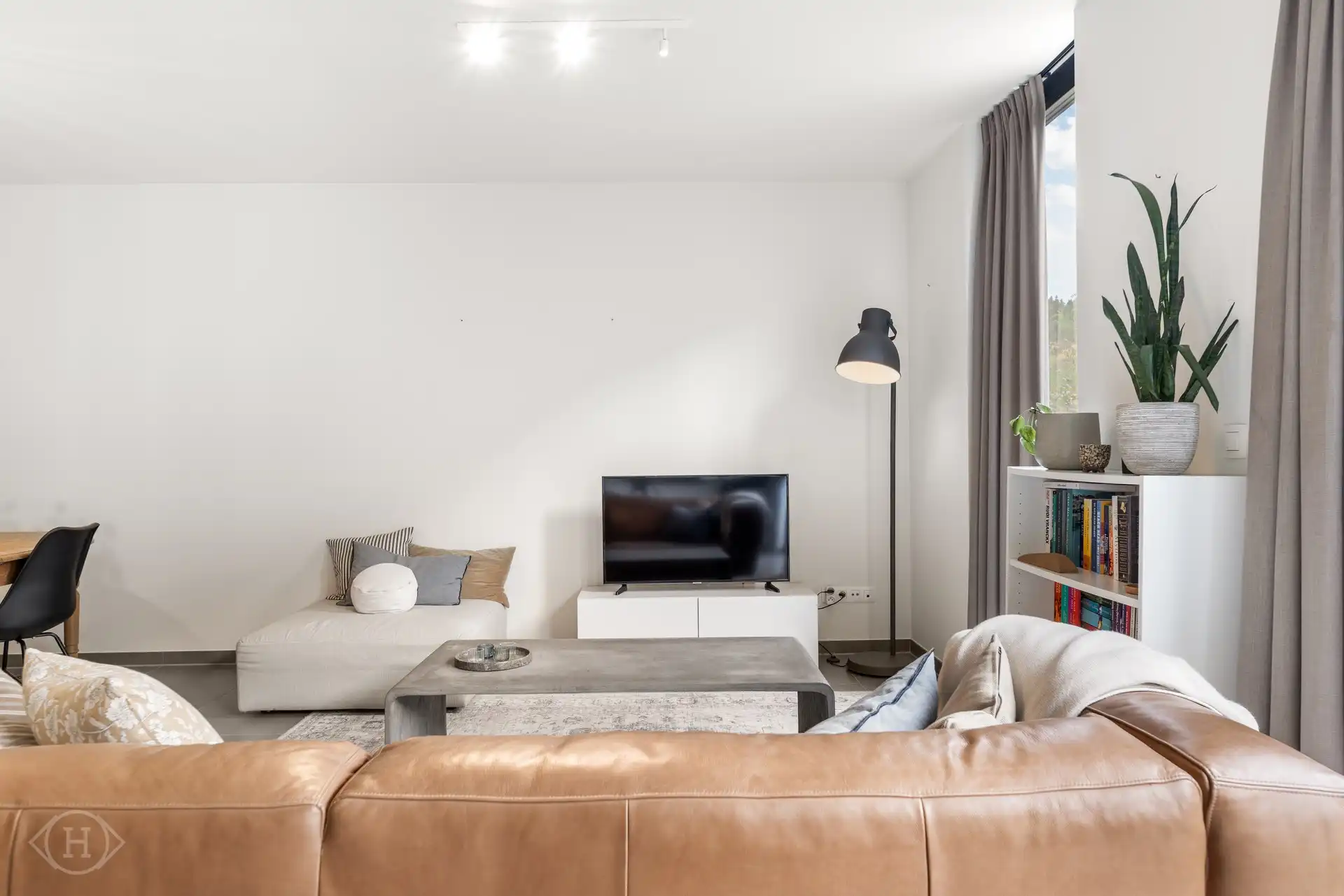 Modern 2-slaapkamerappartement met tuin foto 7