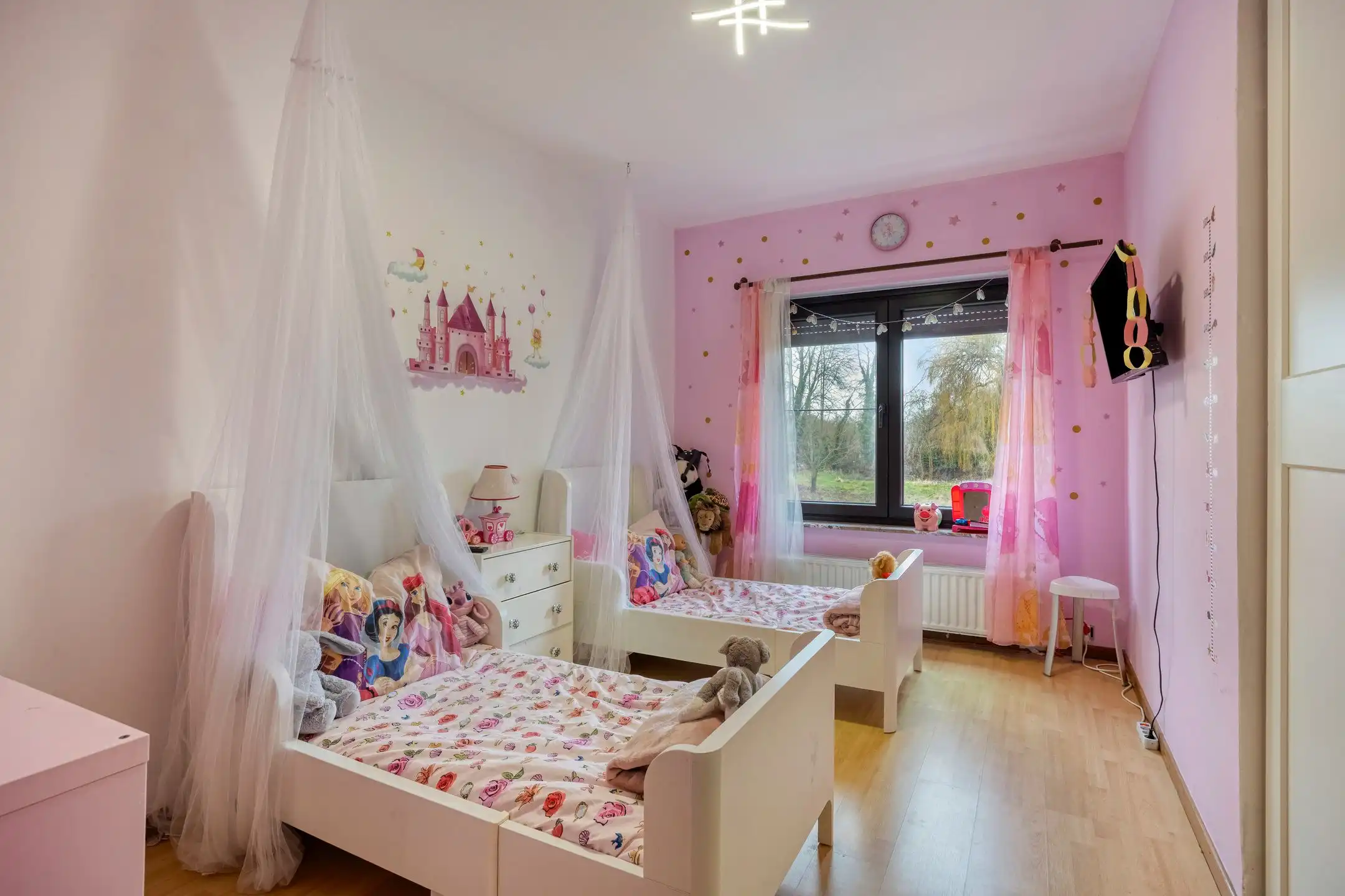 Karaktervol, instapklaar wonen in het groene Hoegaarden foto 13