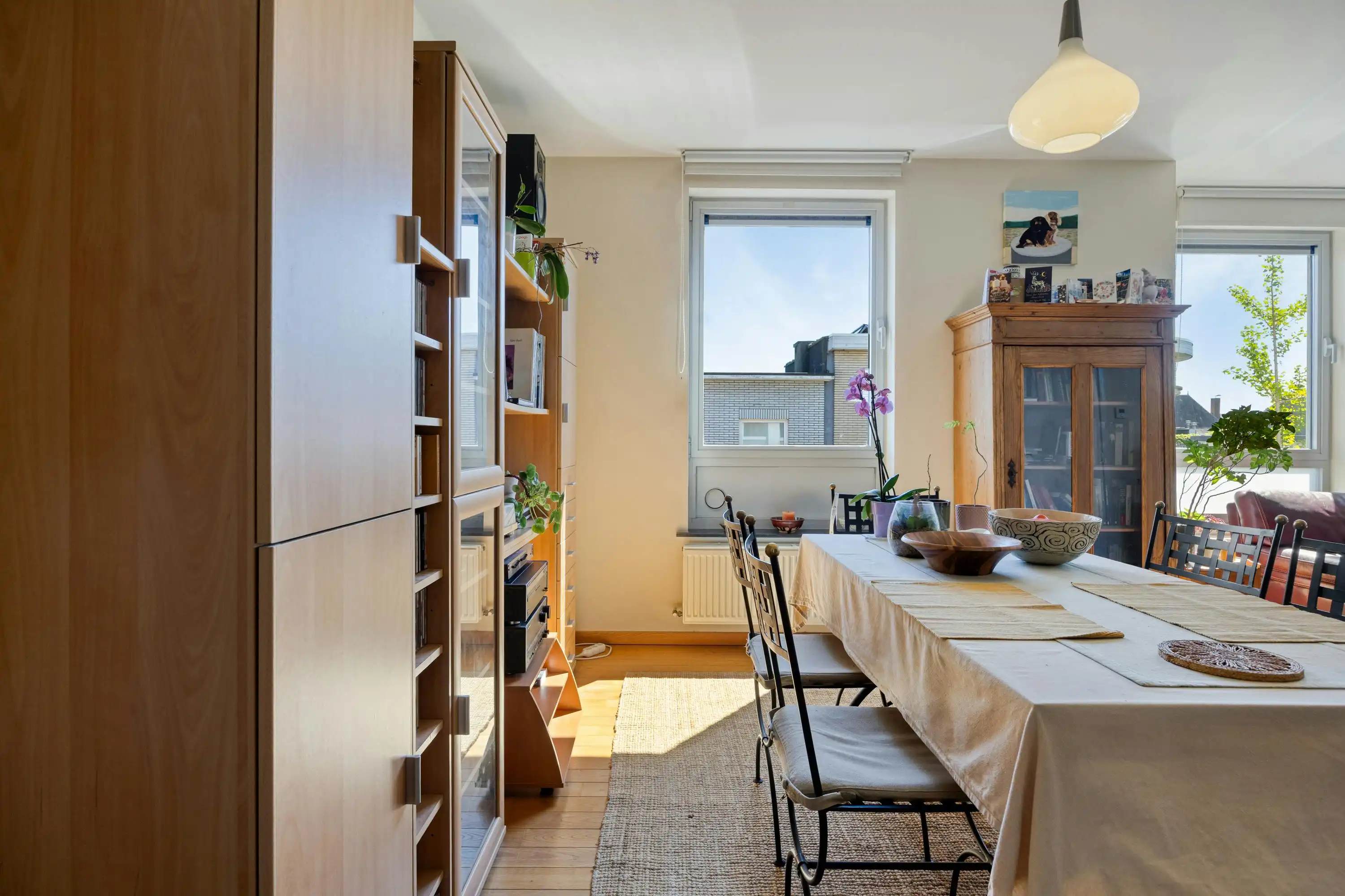 Ruim 3-slaapkamerappartement met terras te koop in Antwerpen foto 5