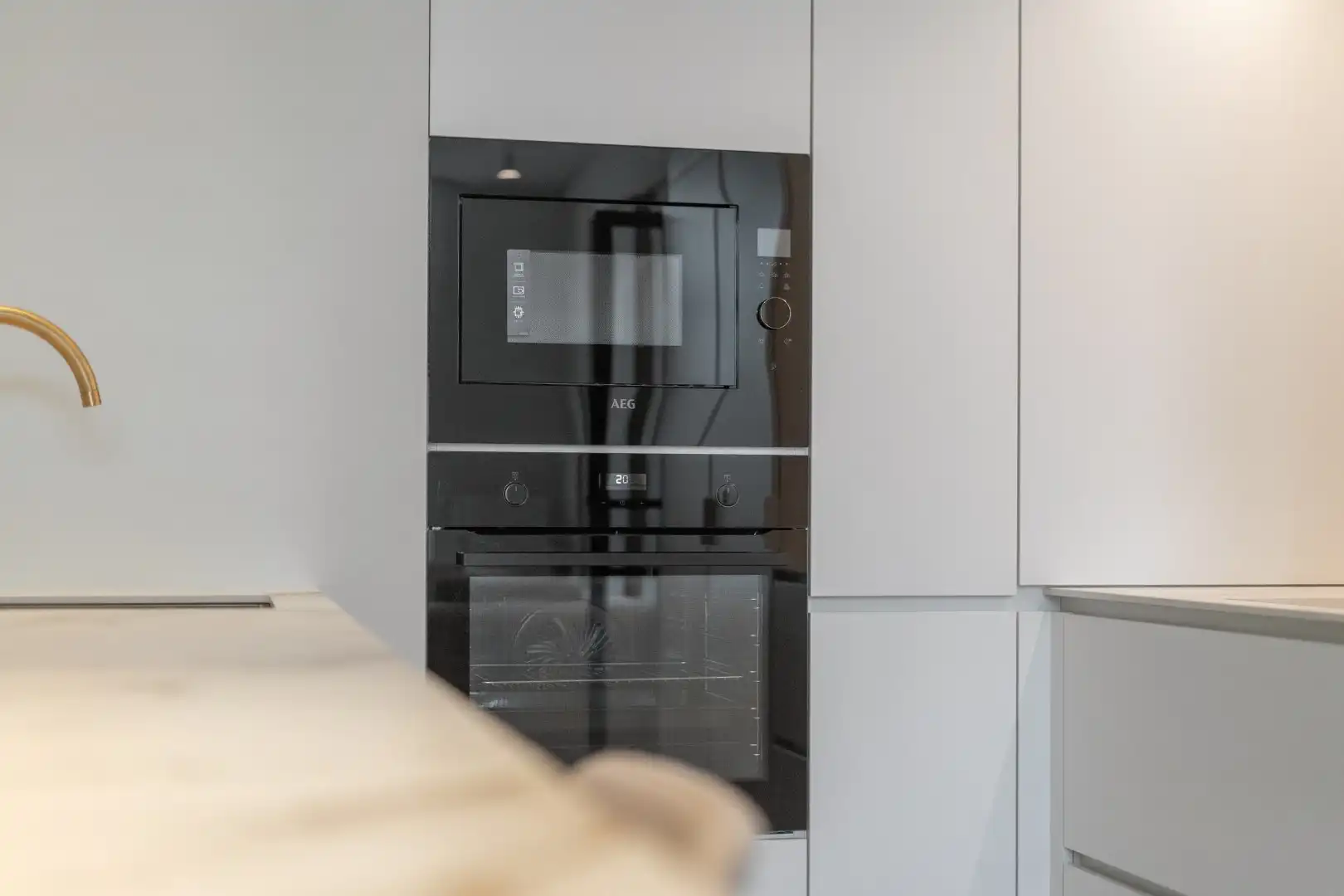 HIGH-END 2 SLPK APP OP CENTRALE LIGGING  foto 12