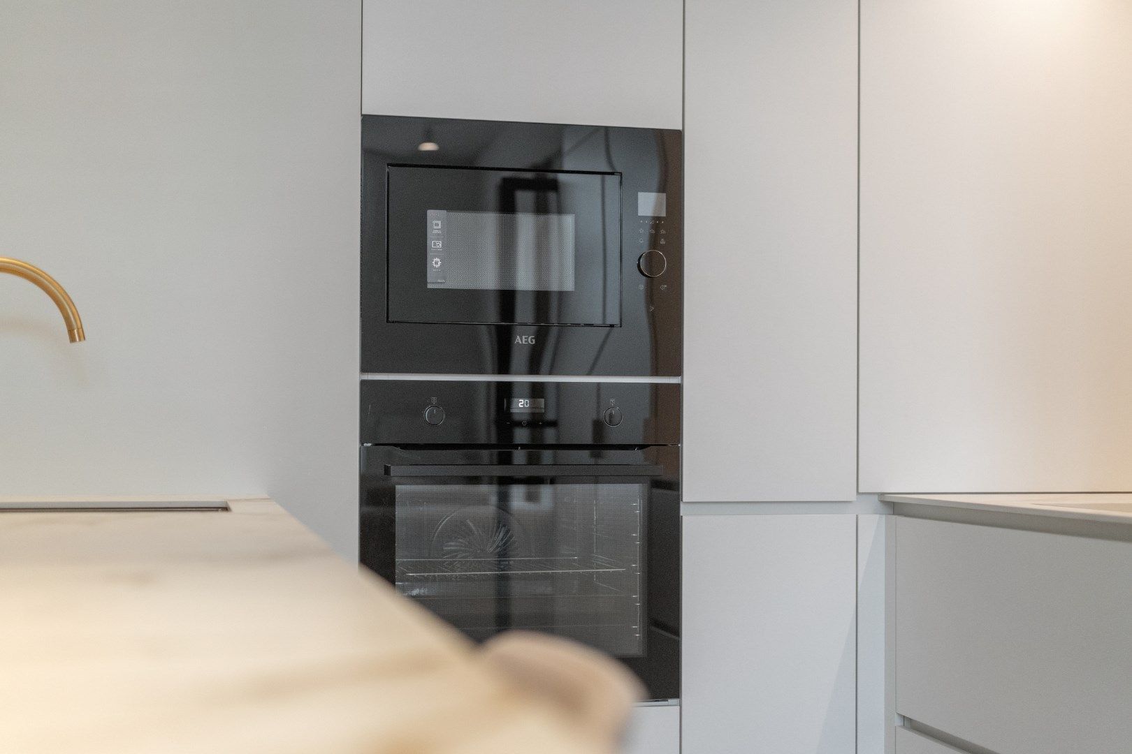 HIGH-END 2 SLPK APP OP CENTRALE LIGGING  foto 12