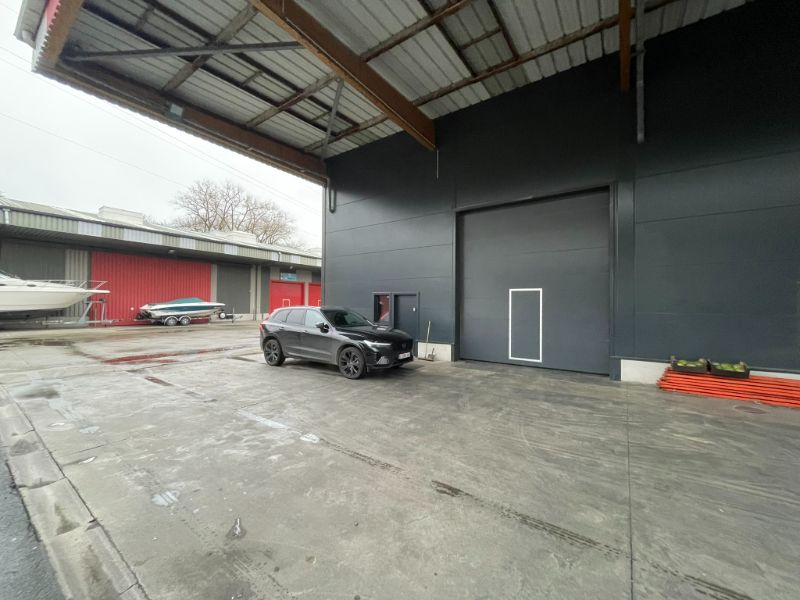 250m² opslagruimte incl. 124m² koelruimte te huur in Evergem. foto 2