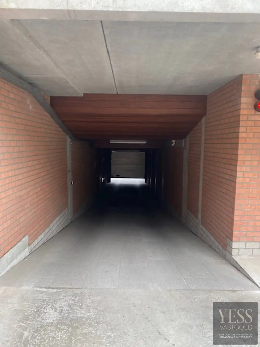 Makkelijke garagebox te Knokke Zoute in de Zandstraat 6. foto 3