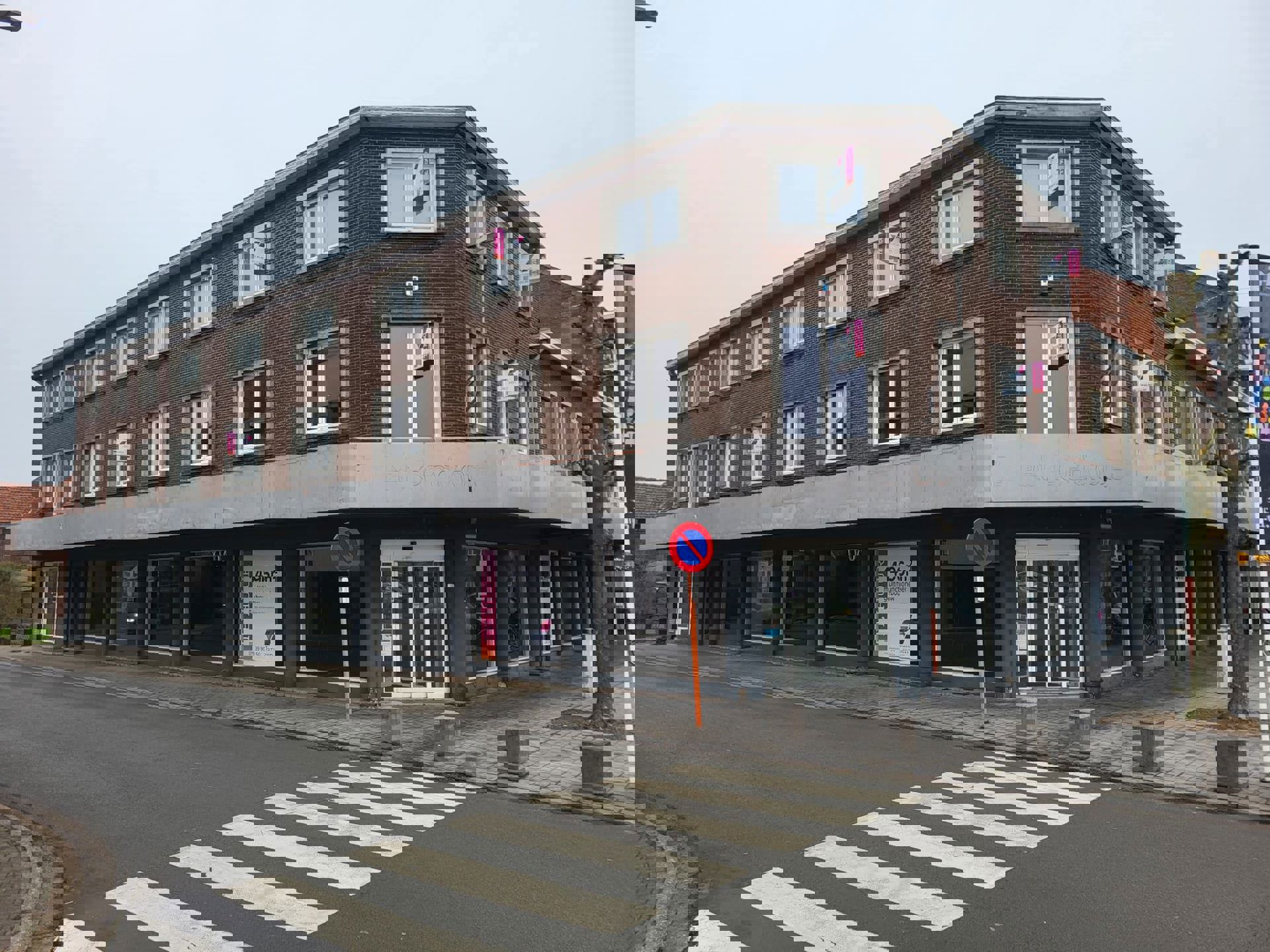 TE HUUR: Pand van 1386m² op de Pauwengraaf, Maasmechelen foto 2