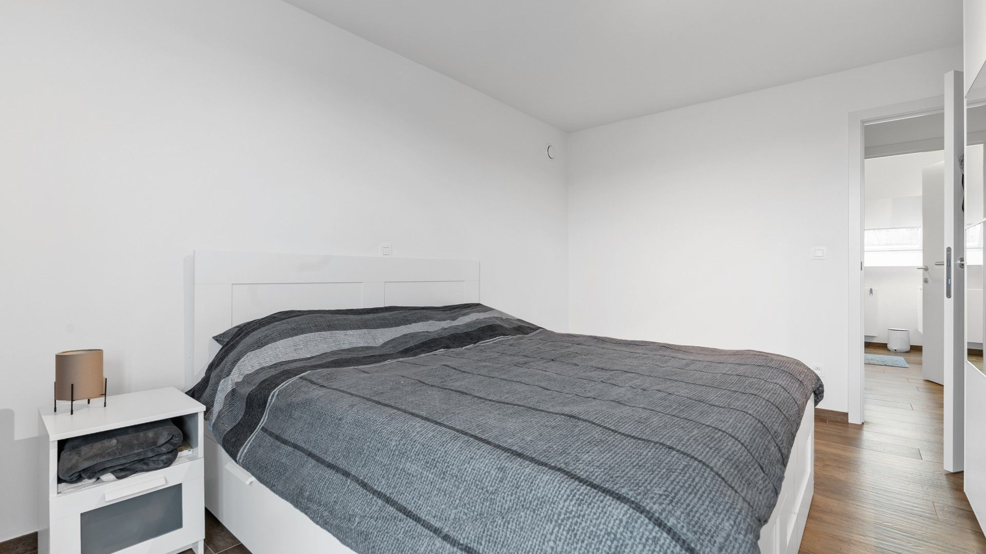 Recent appartement met 3 slaapkamers en lift foto 16