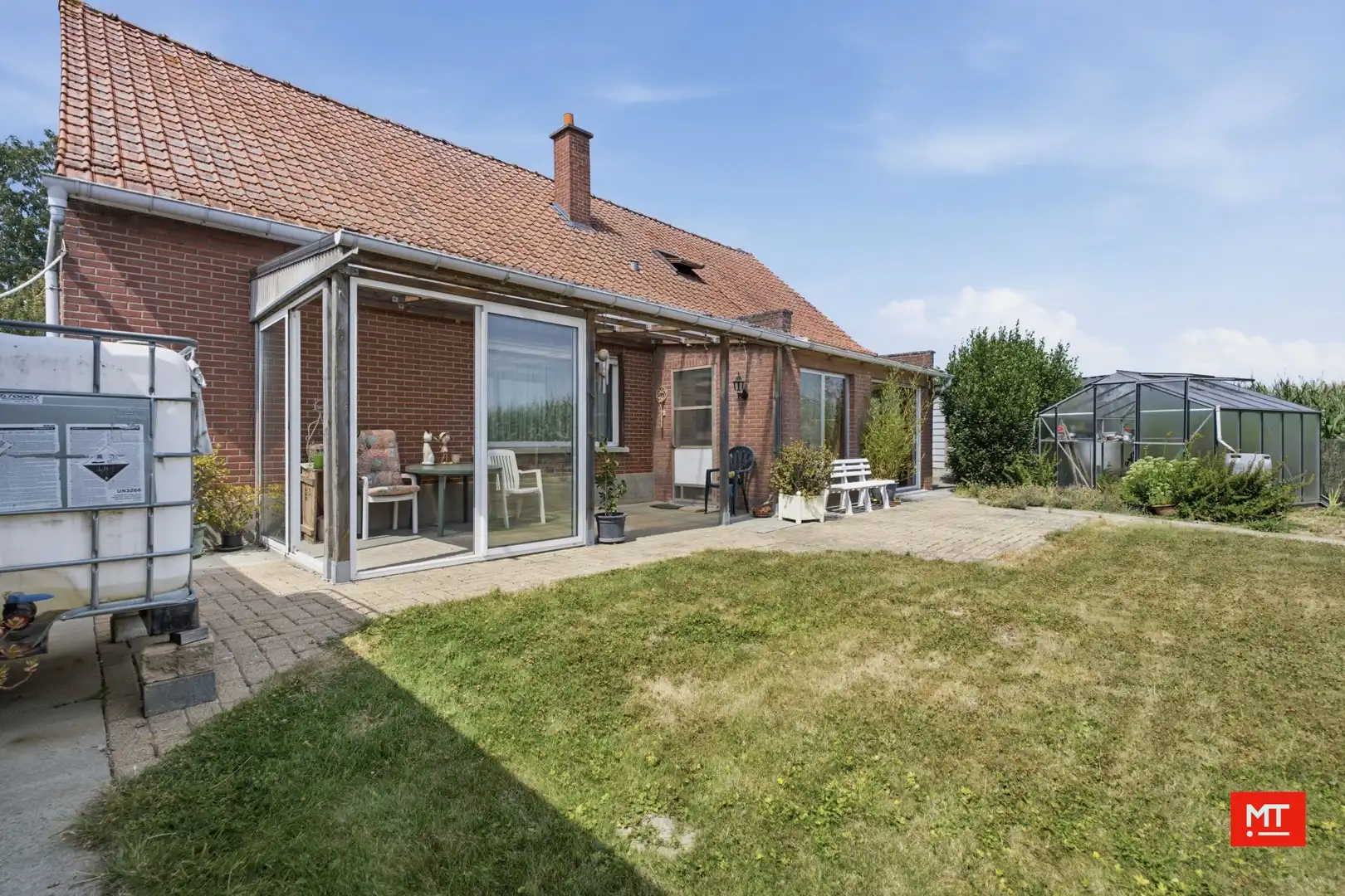 Te renoveren alleenstaande woning op een landelijke locatie in Wijtschate foto 23