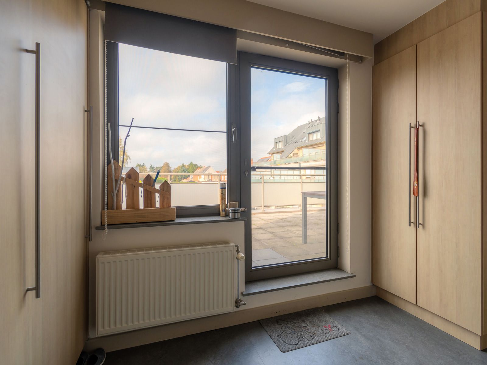 Een appartement op de 1ste verdieping met 2 slaapkamers, terras en autostaanplaats in Merksplas. foto 10