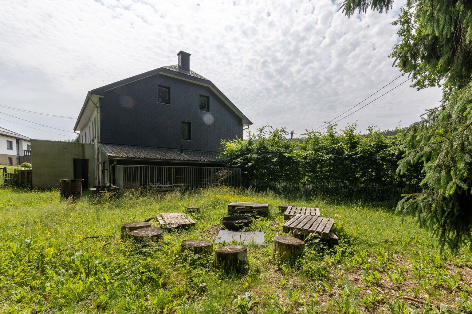 Ruime woning in een oase van groen! foto 27