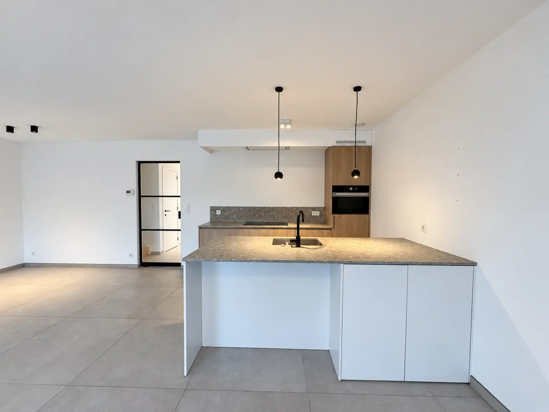 Moderne, energiezuinige woning met drie slaapkamers foto 3