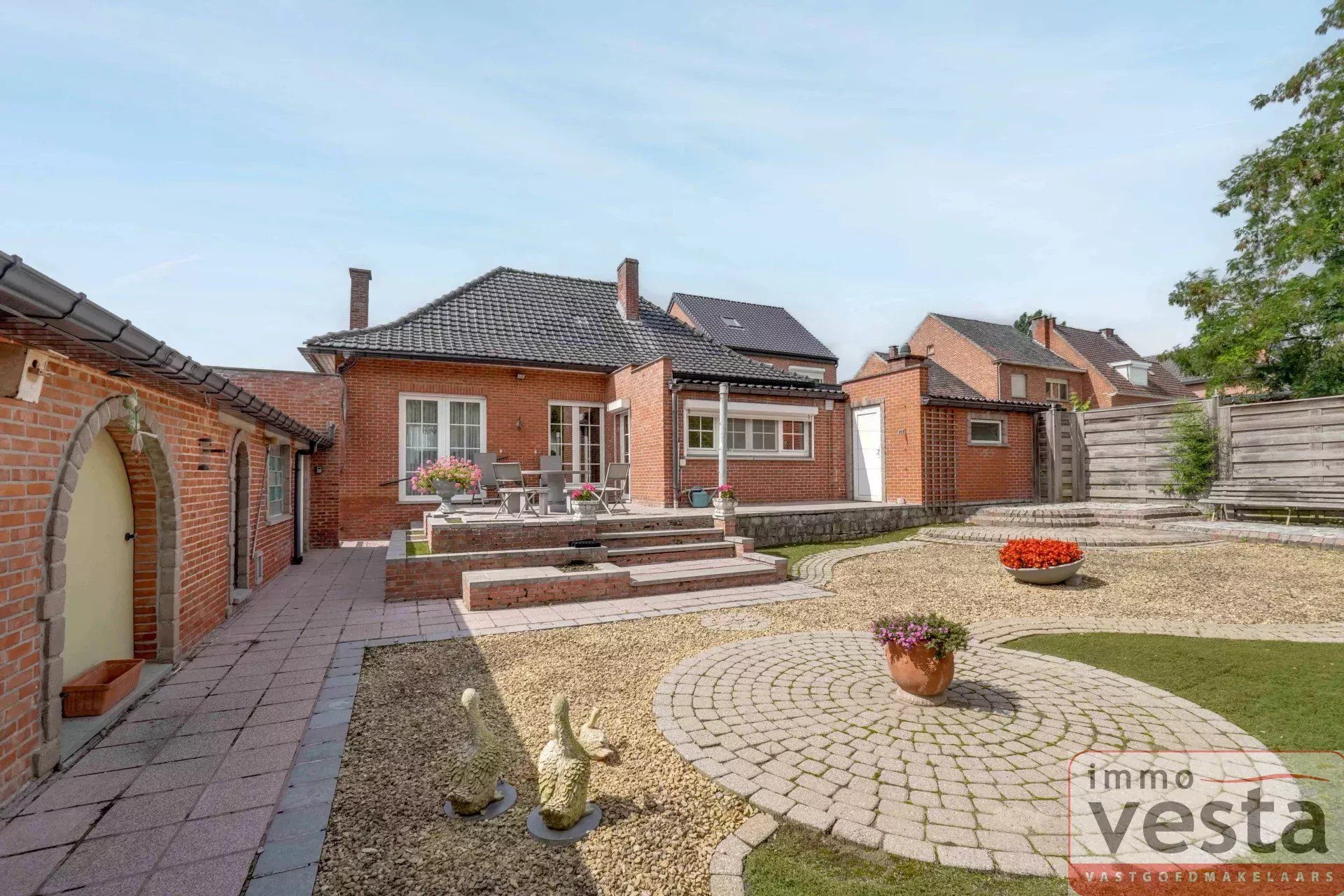 Ruime bungalow vlakbij de natuur foto 17