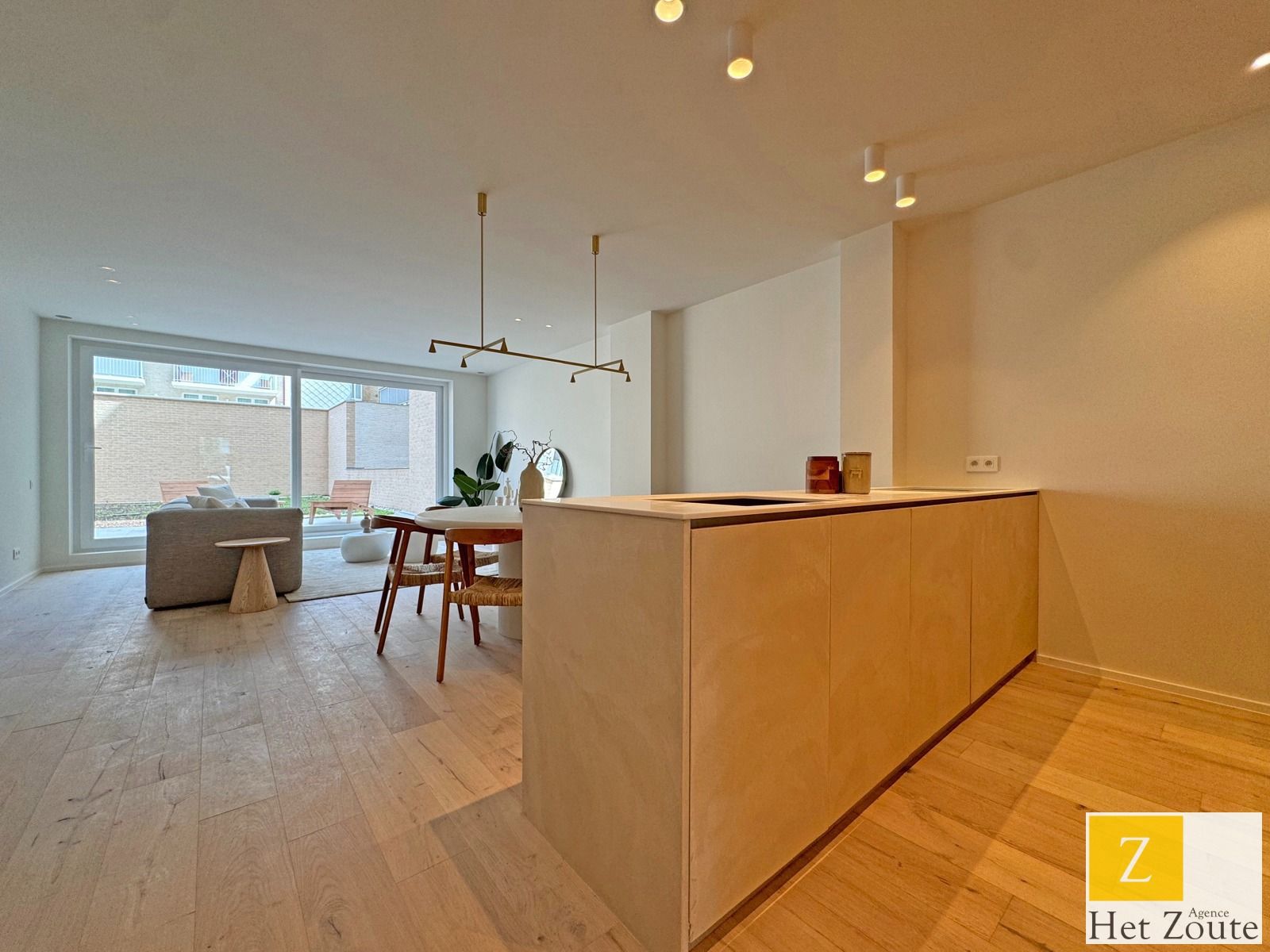 Gelijkvloers appartement met terras en tuin te Knokke foto 8