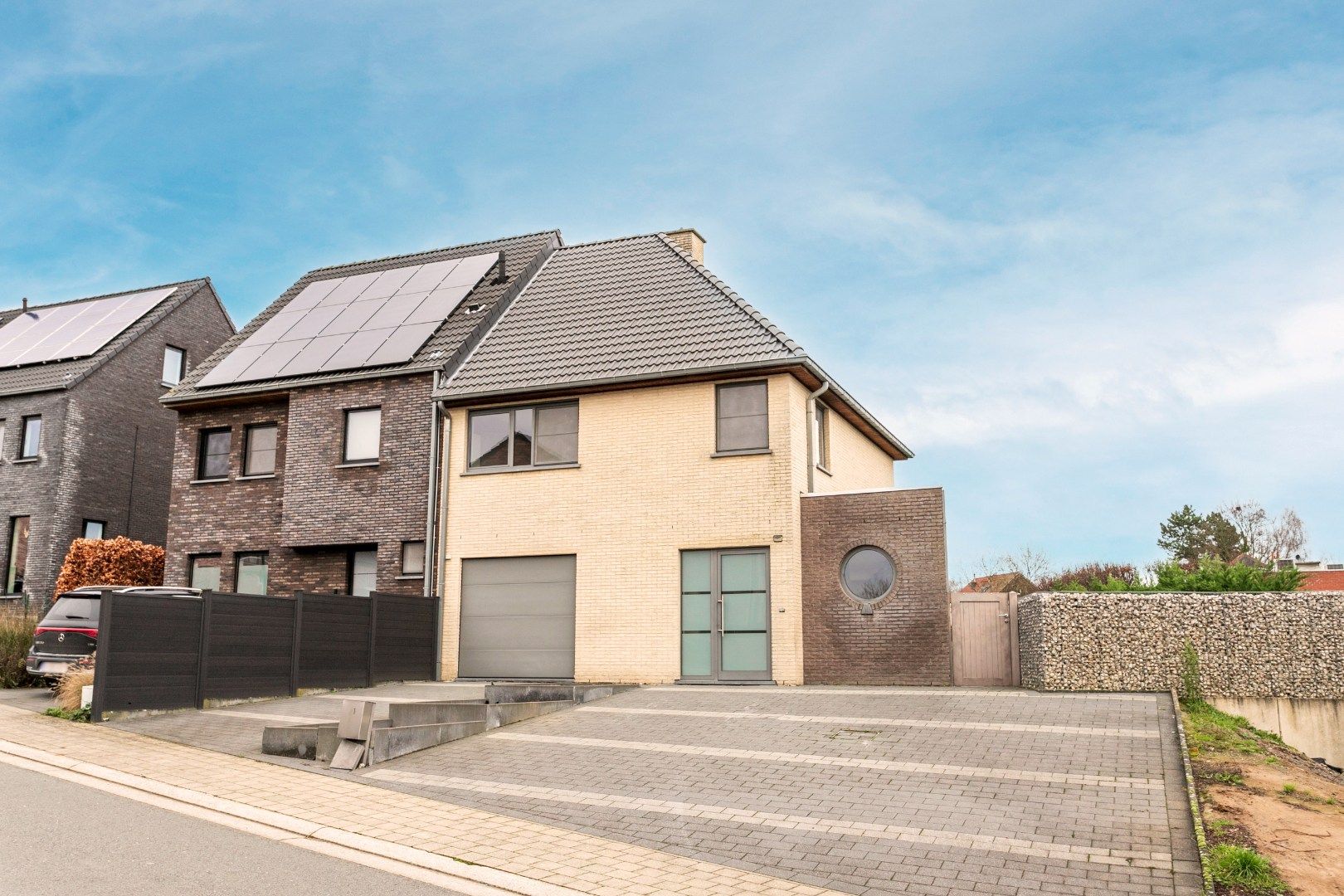 Instapklare woning te Roosdaal, met 3 slpk, garage en tuin op 4a83ca foto {{pictureIndex}}