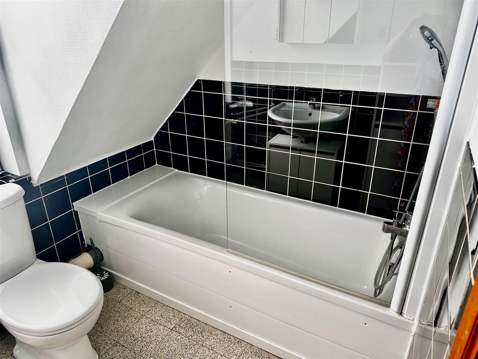 Bel-etage woning te huur  foto 6