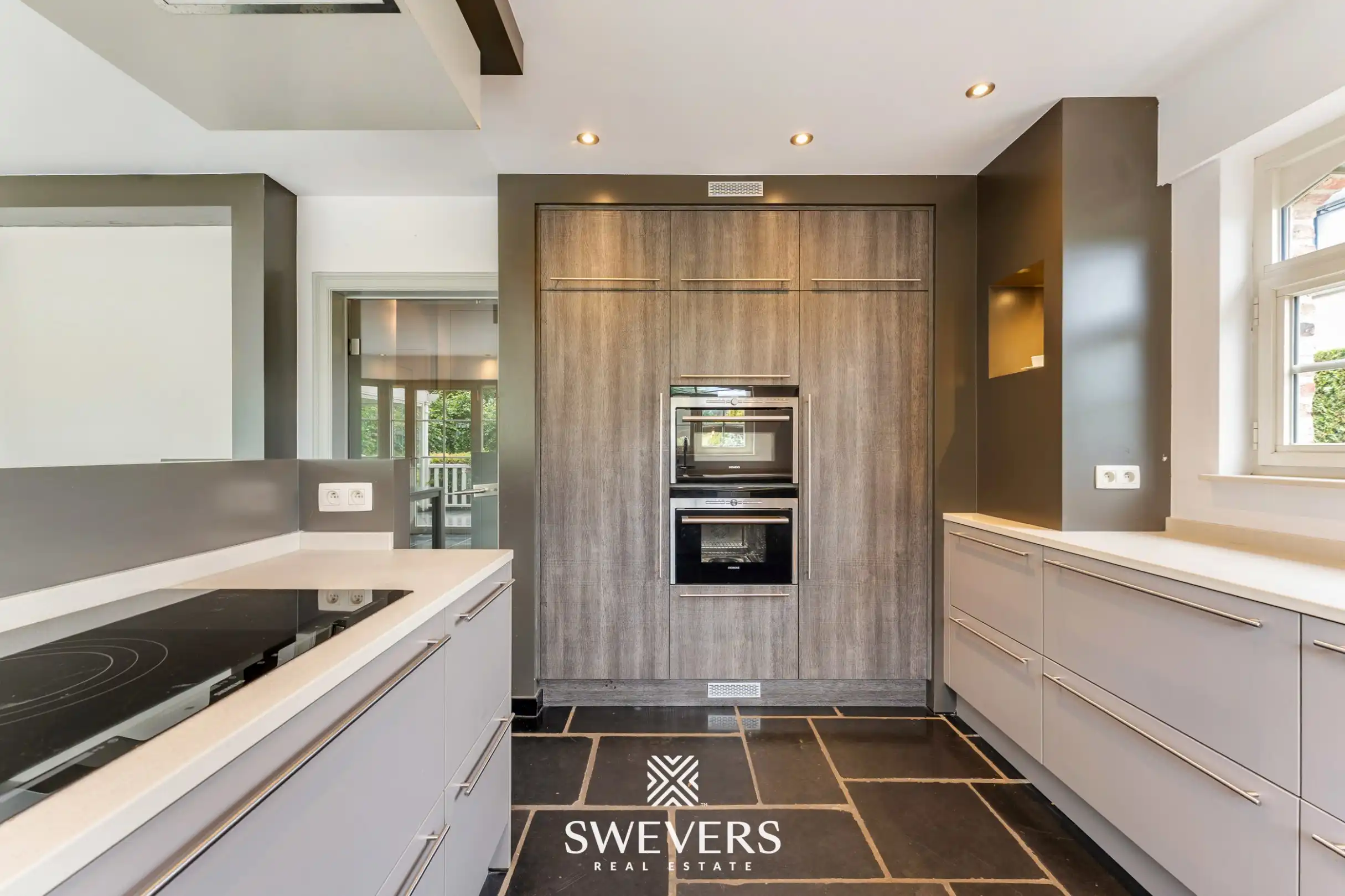 Luxueuze villa op zonrijk perceel (15a 35ca) te Beringen foto 12