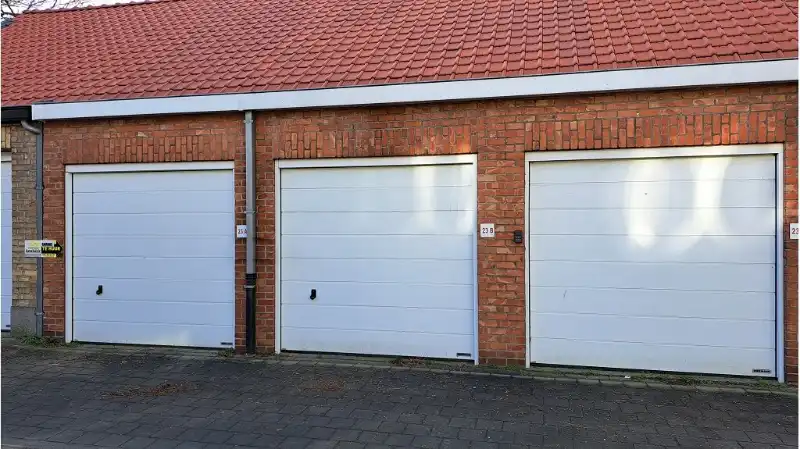 Garagebox te huur in Sint-Andries Brugge foto 2