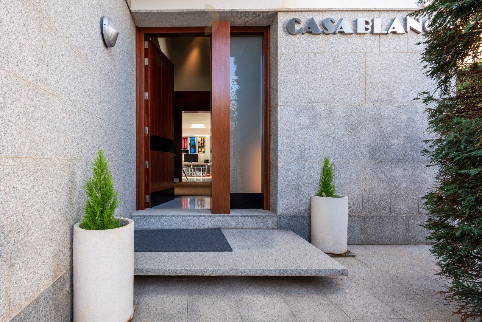 Prachtige moderne villa op een heuvel te Altos Los Monteros, Marbella. foto 4