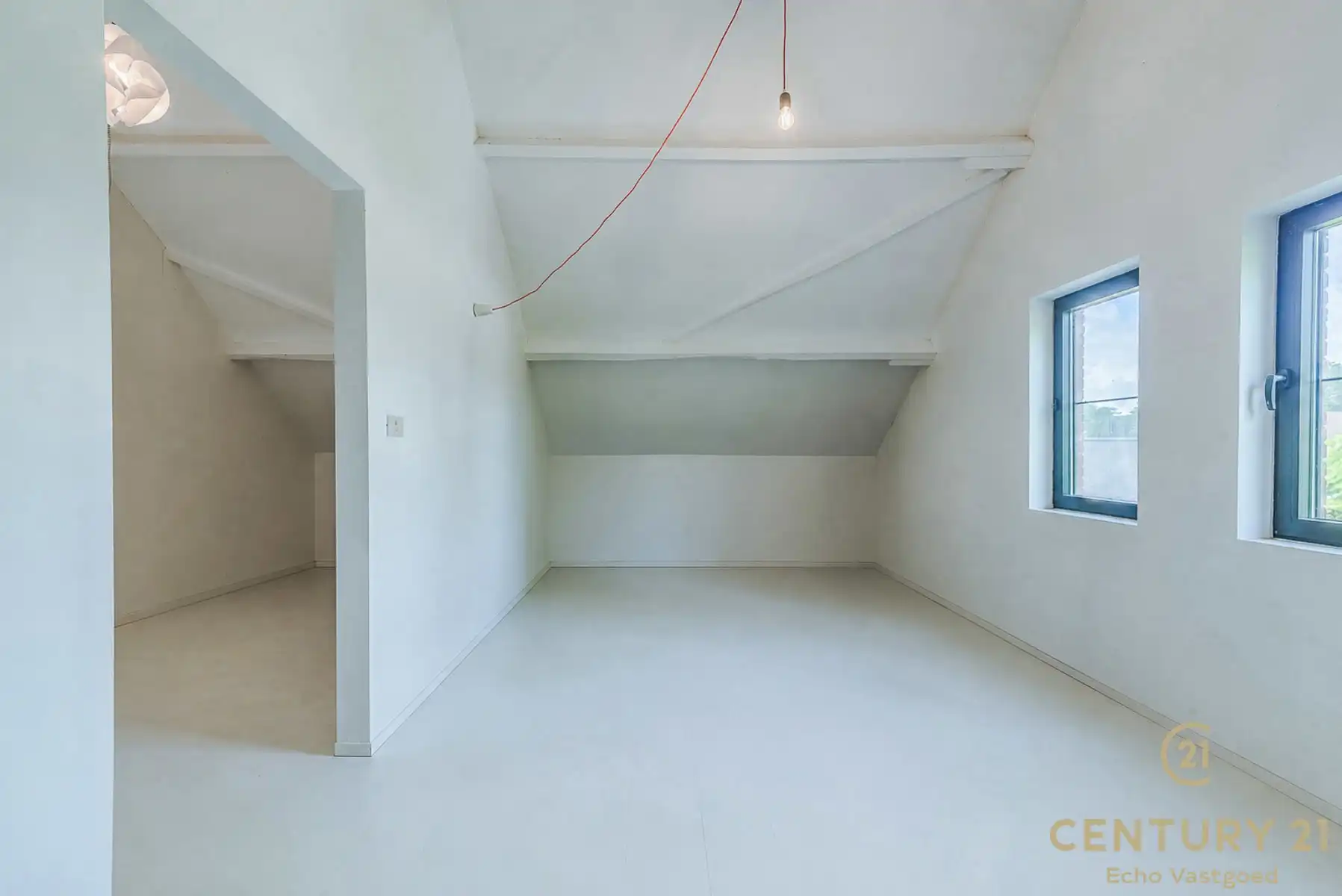 Centraal gelegen karaktervolle woning met 4slpk en tuin foto 26