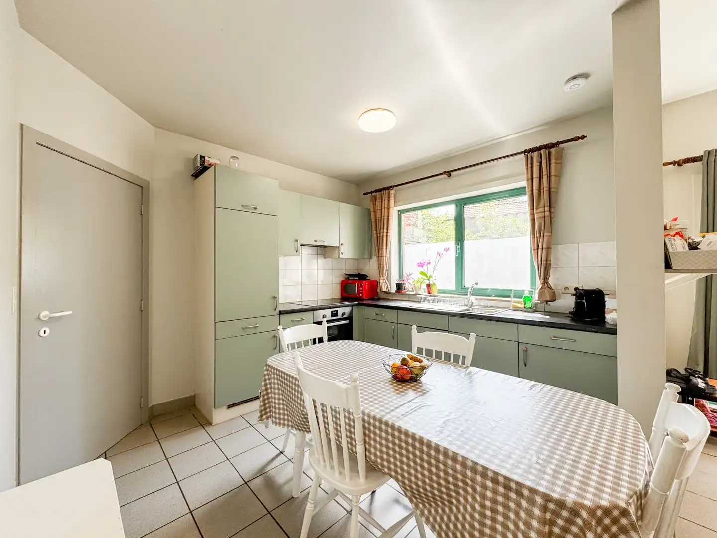 Gelijkvloers 1 slaapkamer appartement in het centrum van Zomergem incl. parkeerplaats foto 6