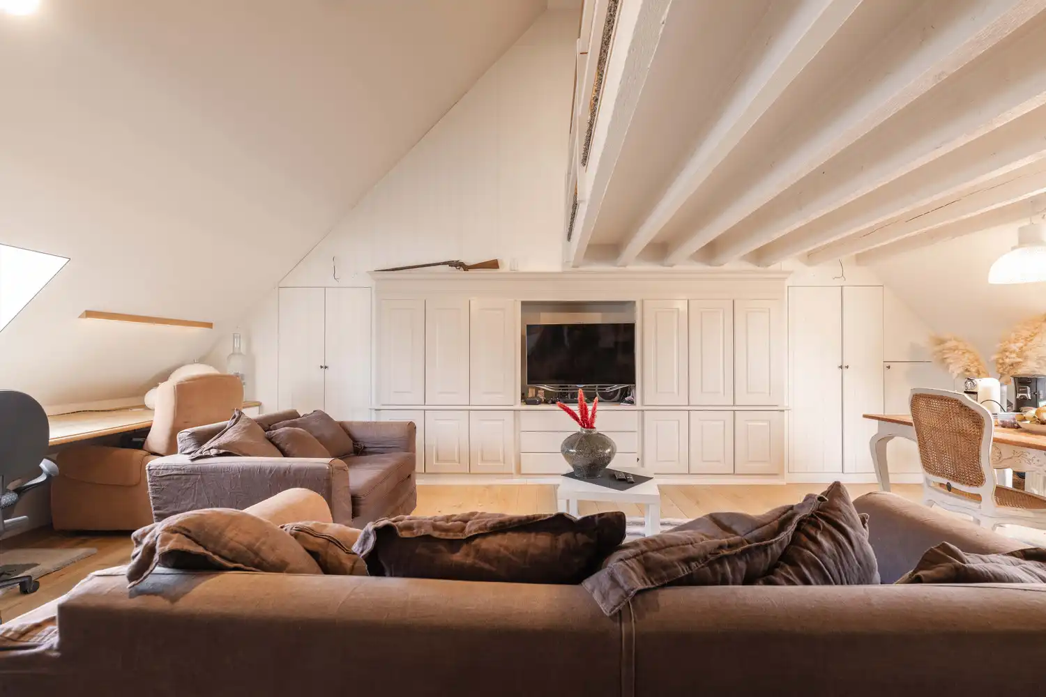 Handelsruimte met woonst te Ruiselede. foto 18