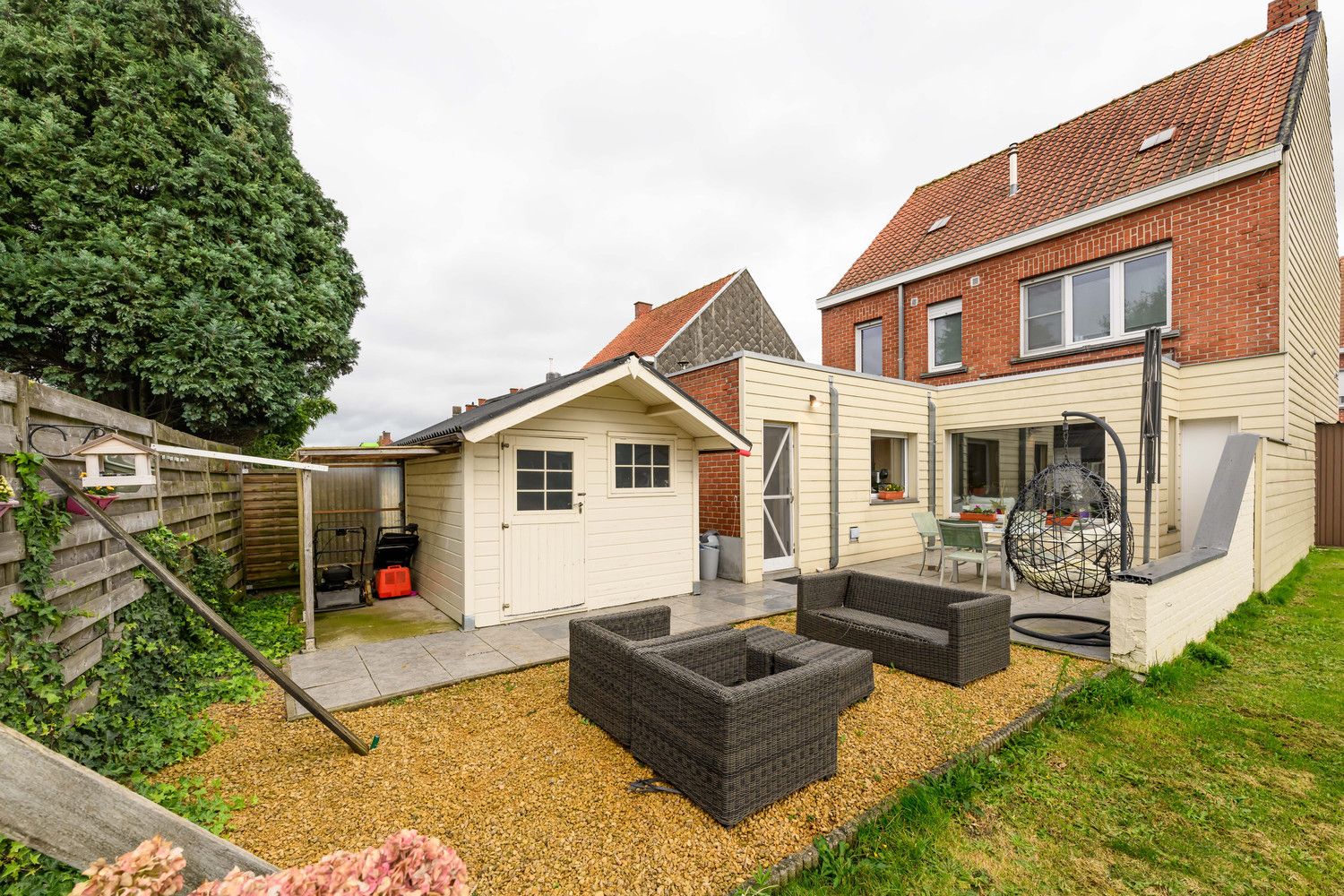 Woning dichtbij het centrum van Meulebeke. foto 19