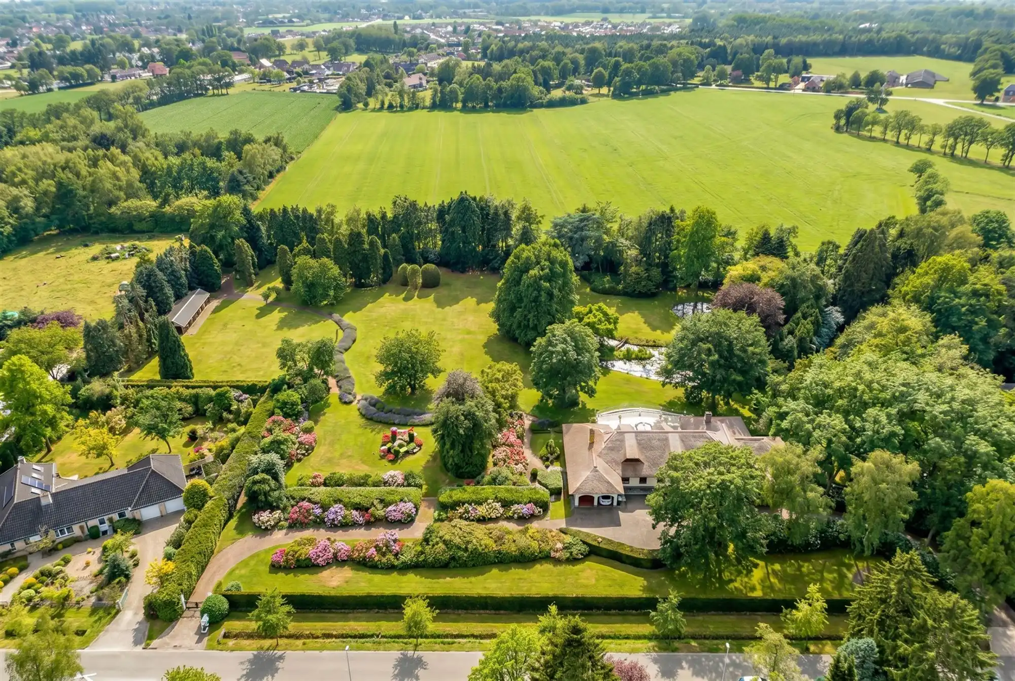 Exclusief landgoed met allure op parkdomein in Pelt foto 2