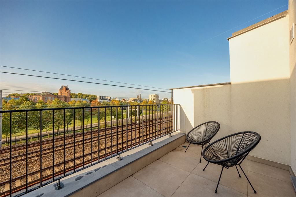 Unieke, energiezuinige woning met dakterras foto 3