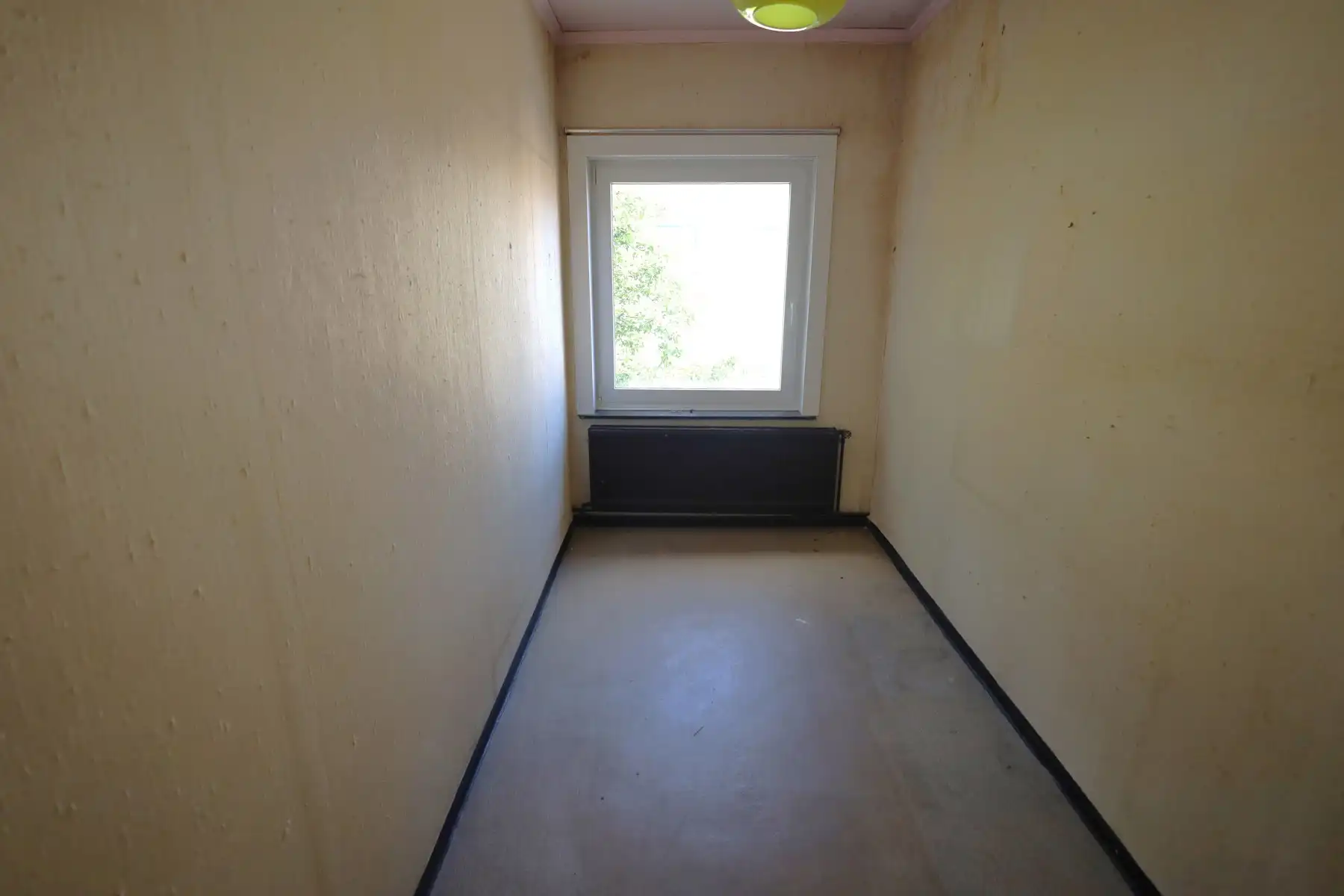 Te renoveren eigendom in het centrum van Ninove foto 14