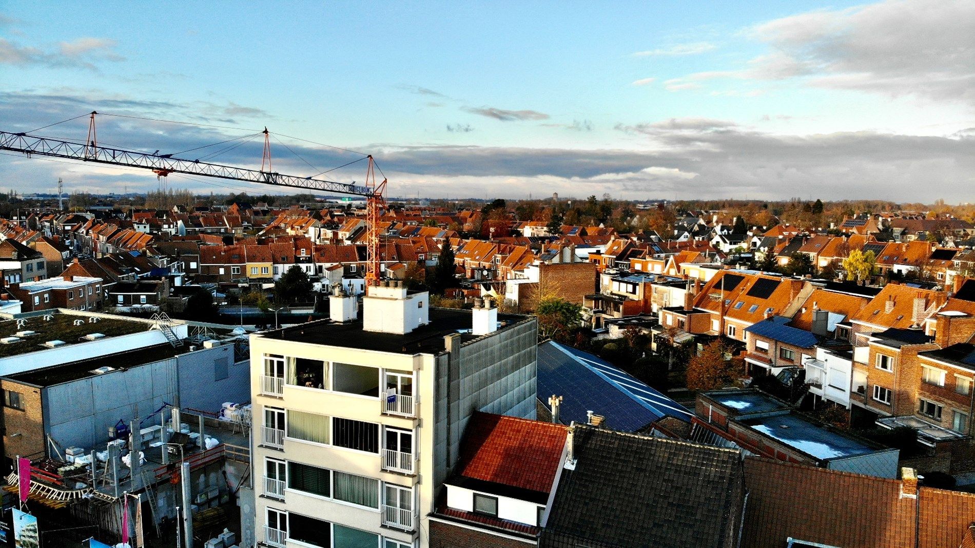 Gerenoveerd 2slk appartement met subliem zicht. foto 3