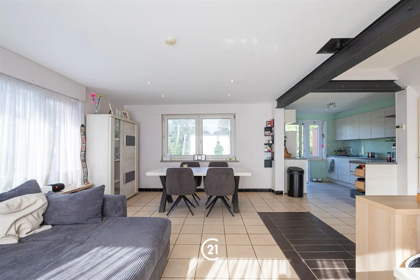 Instapklare woning met  3 slaapkamers foto 5