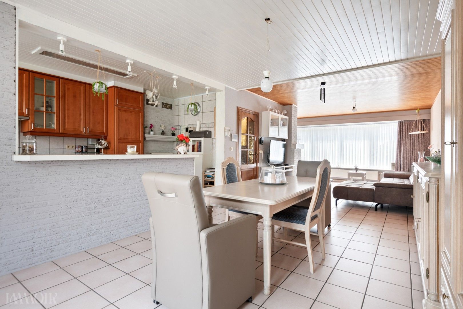 Charmante bel-etage met tuin en oprit nabij centrum Aartselaar. foto 4