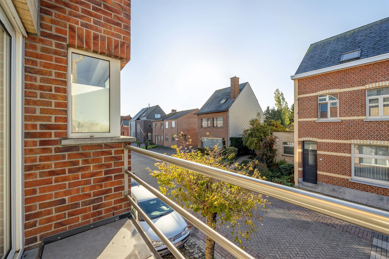 Goed gelegen appartement. Instapklaar! foto 15