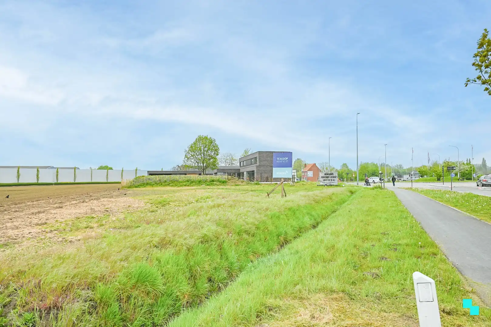 Ruim perceel bouwgrond zonder bouwverplichting foto 4