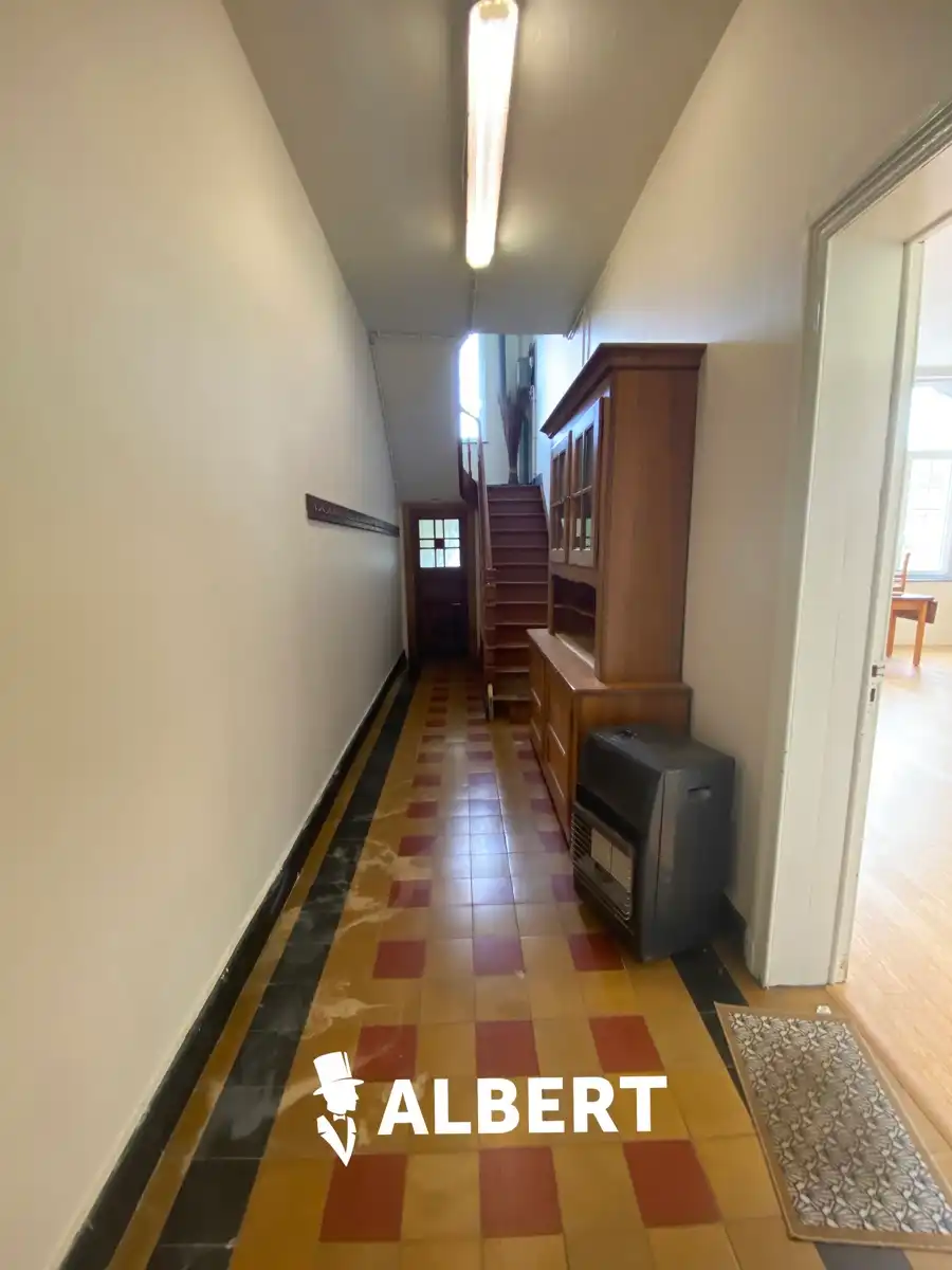 Prachtig gerenoveerde ruime woning (oude school) in Dinant! foto 20