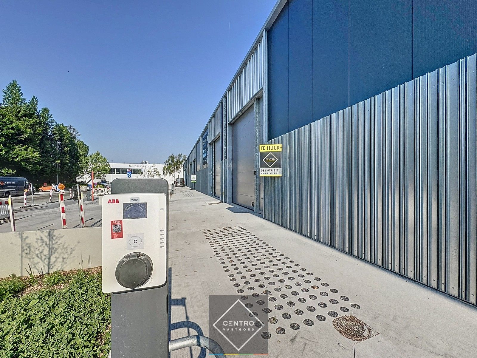 Nieuwbouw KMO unit (± 264m²) TE HUUR, laadpalen én hypercharger aanwezig! Bedrijvenpark "Diamant" te Dikmuide. foto 2
