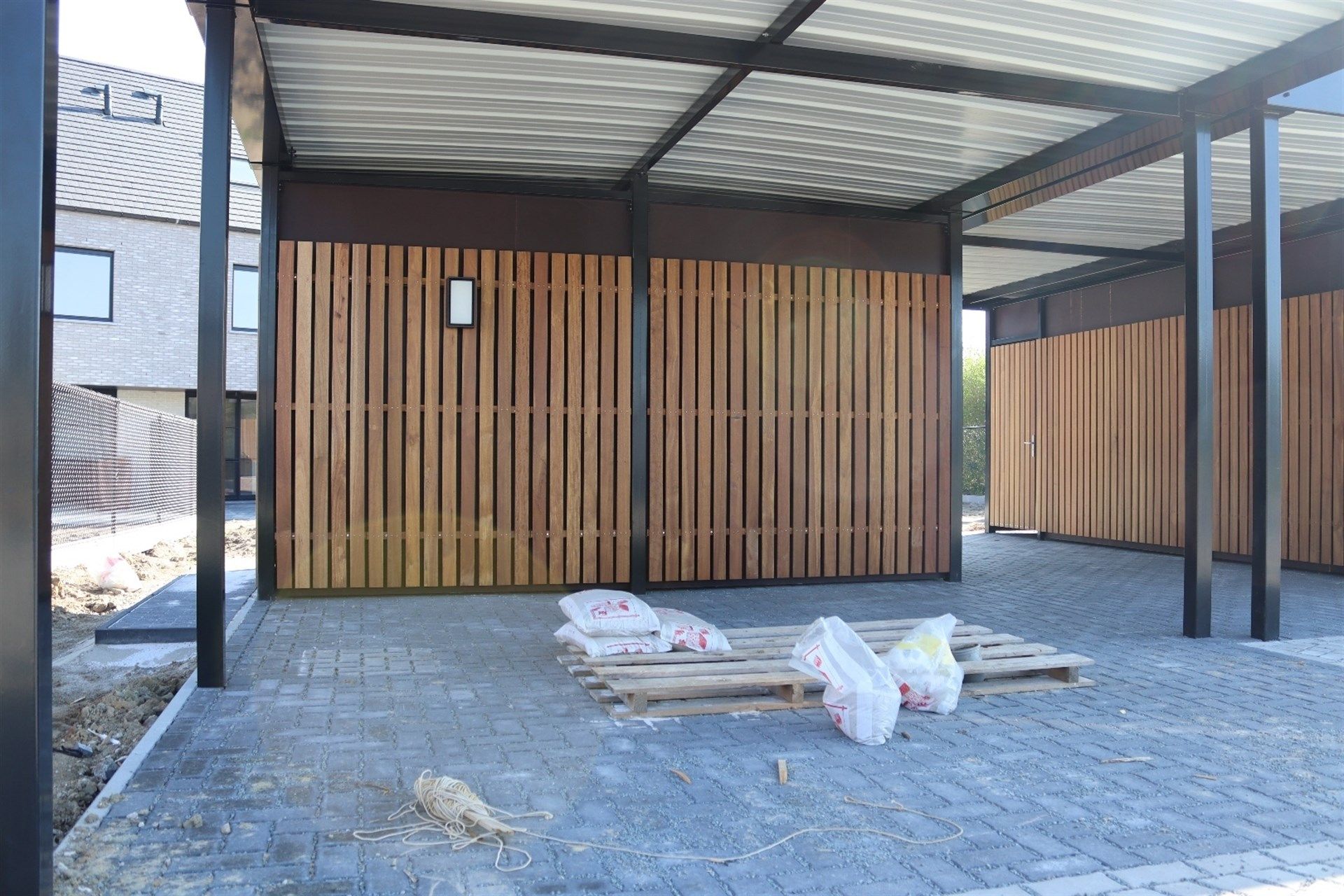 Ruime energiezuinige nieuwbouw woning op gunstige ligging. foto 15