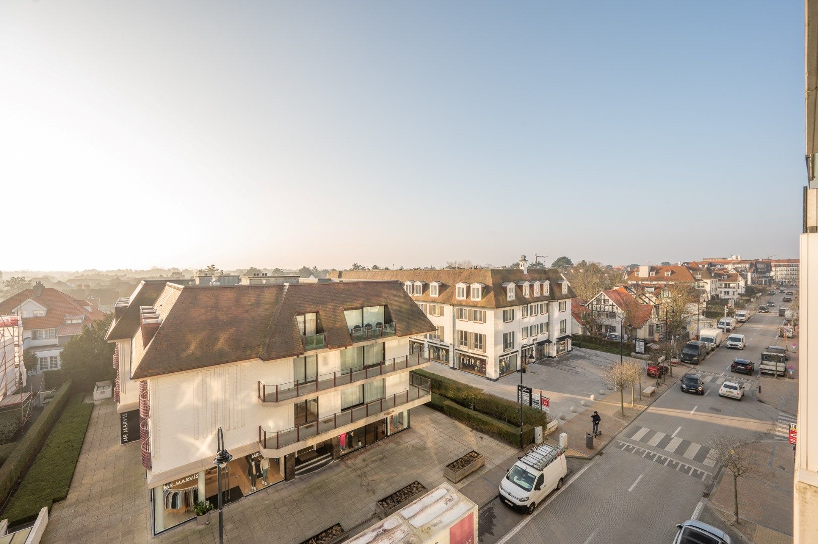 Hoogwaardig afgewerkt appartement op de Kustlaan in het Zoute foto 4