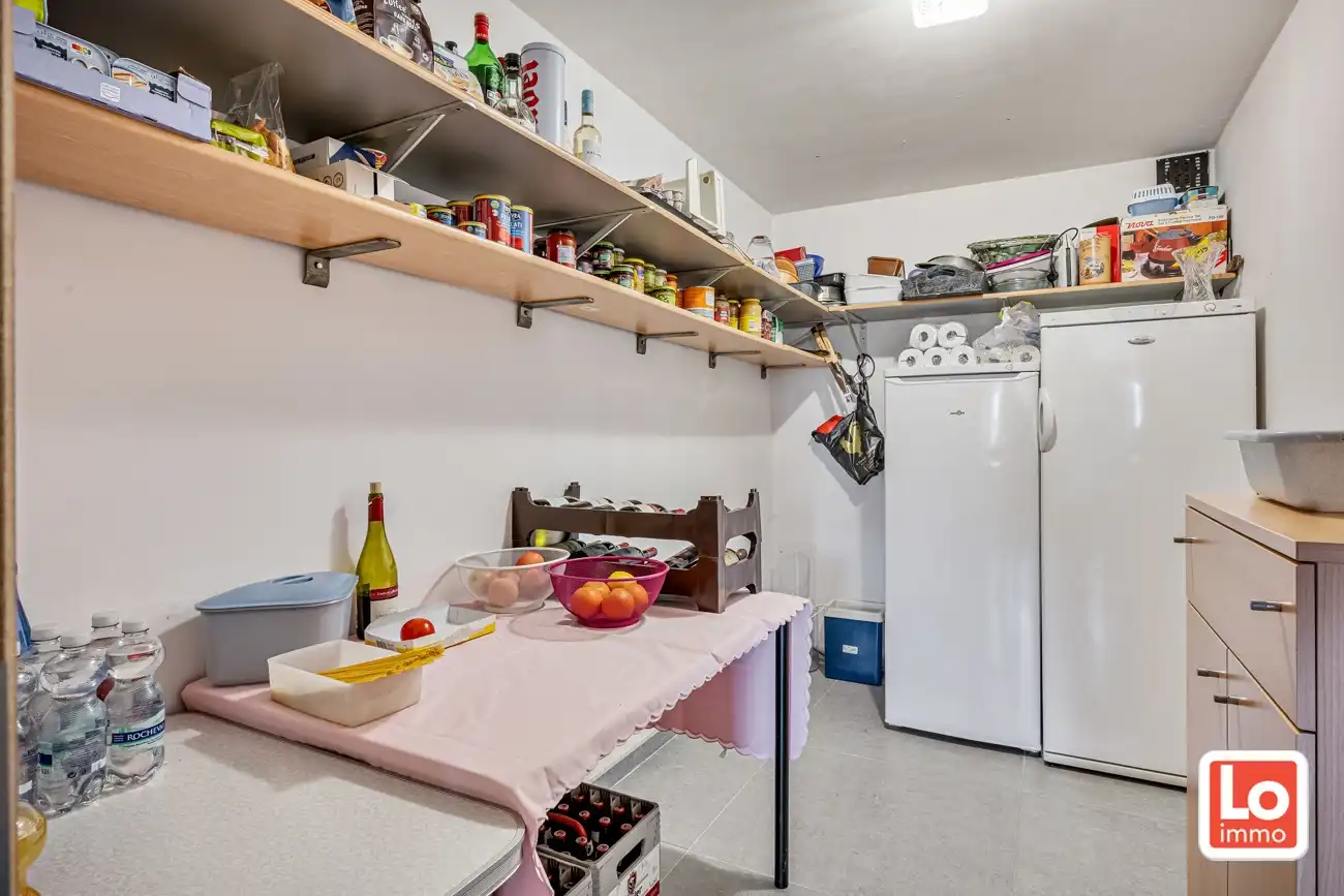 Landelijk gelegen half open woning met ruim bijgebouw (ca. 65m) en grote tuin met open zicht tussen Hijfte en Lochristi. foto 13