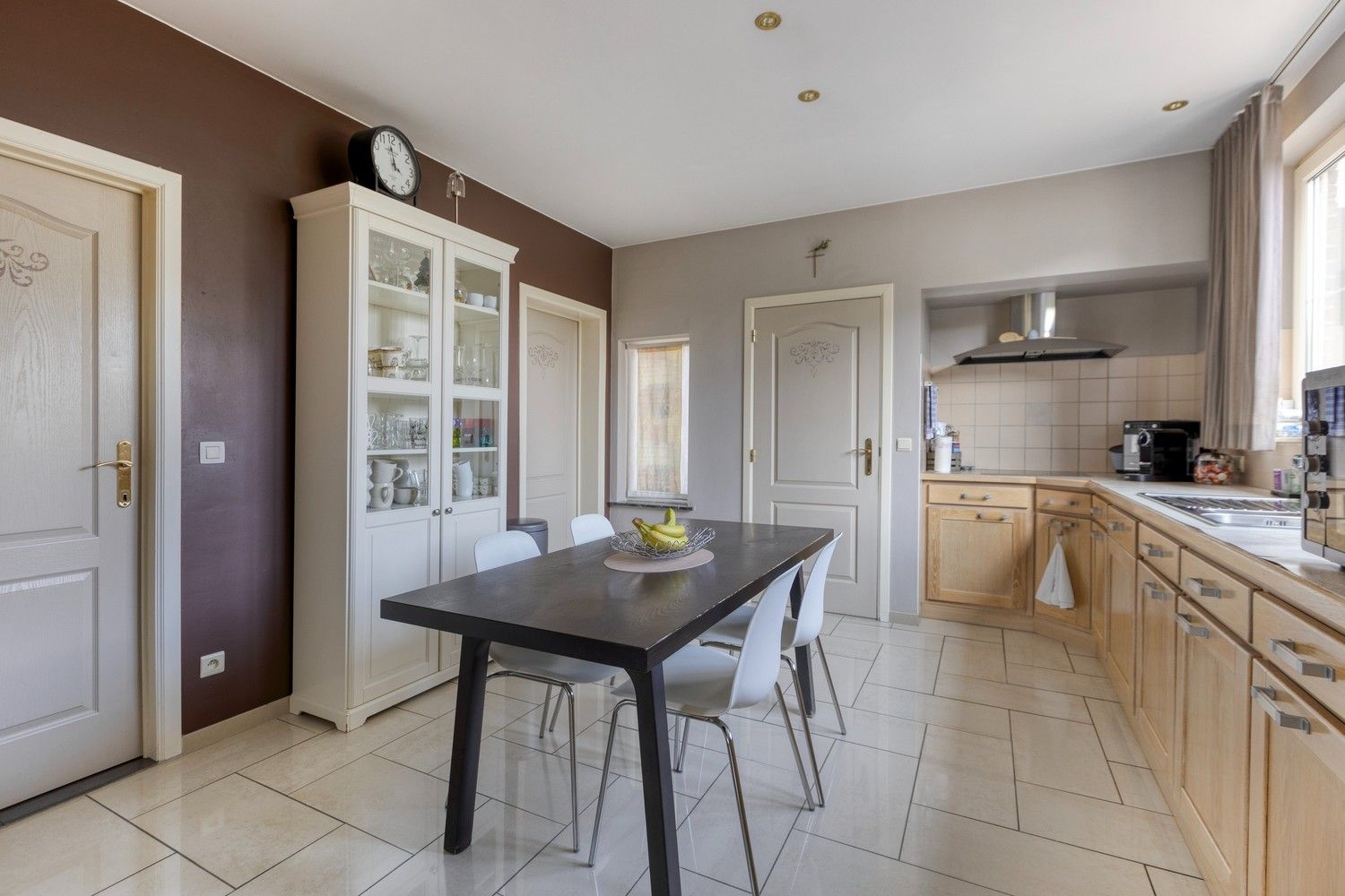 Charmante gezinswoning met drie slaapkamers en prachtige tuin in Dilsen-Stokkem foto 16