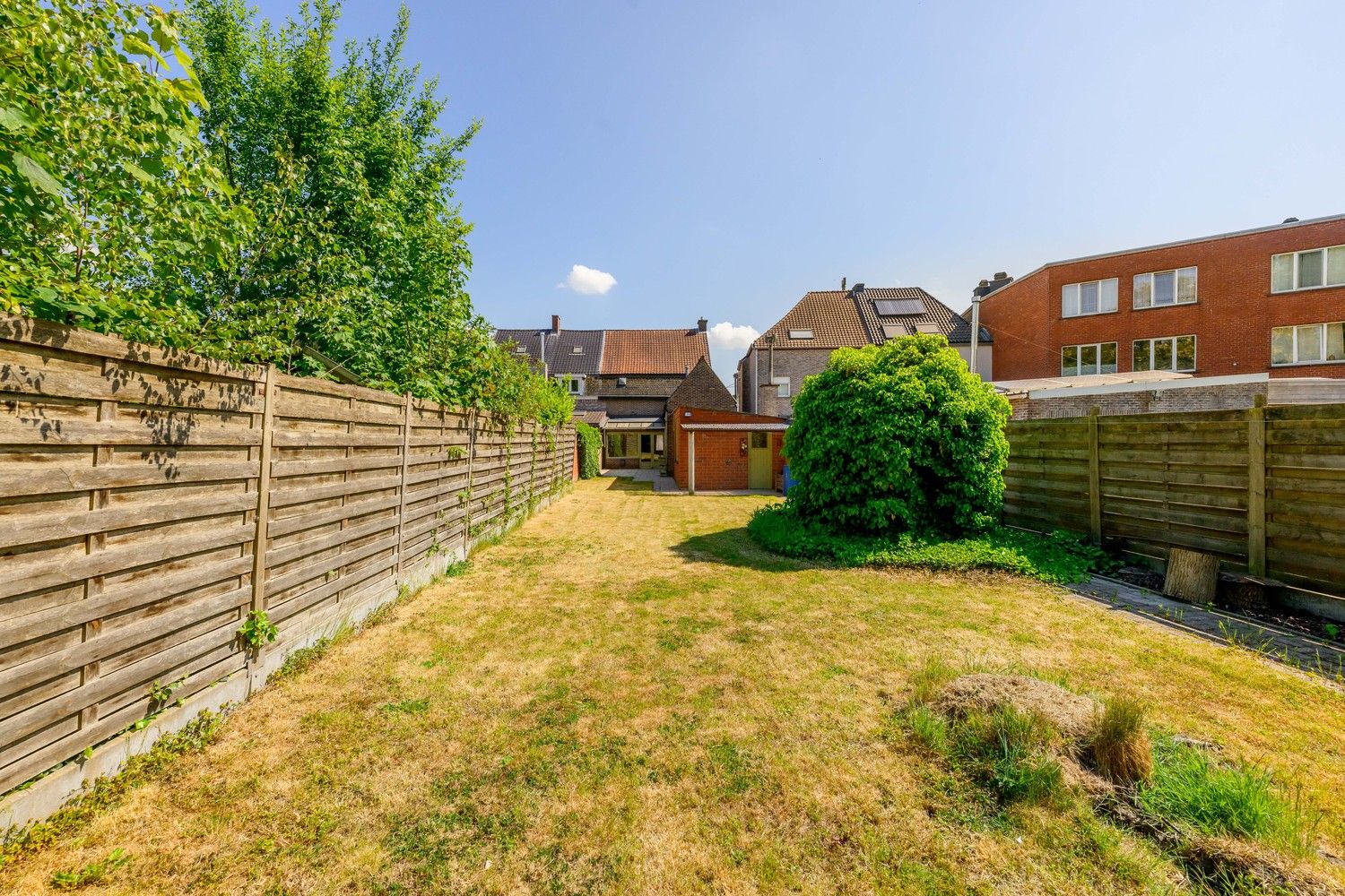 Halfopen woning met ruime tuin in centrum Ruiselede. foto 22