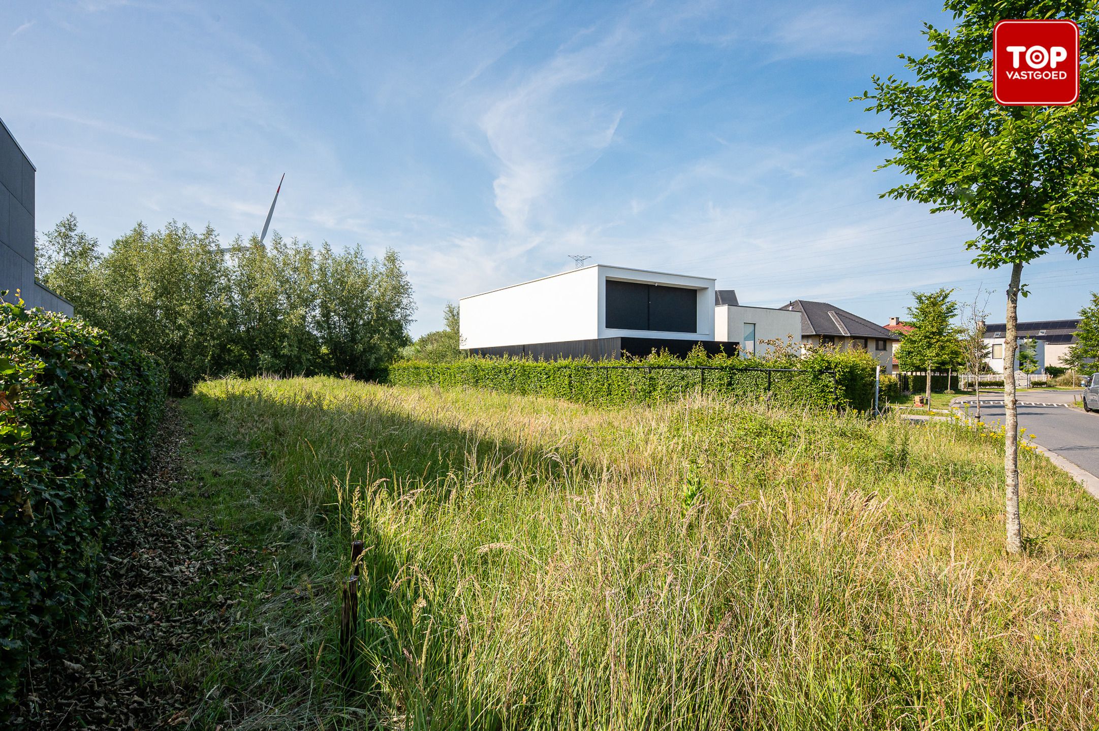 Bouwgrond van 1000 m2 gelegen op een toplocatie  foto 2