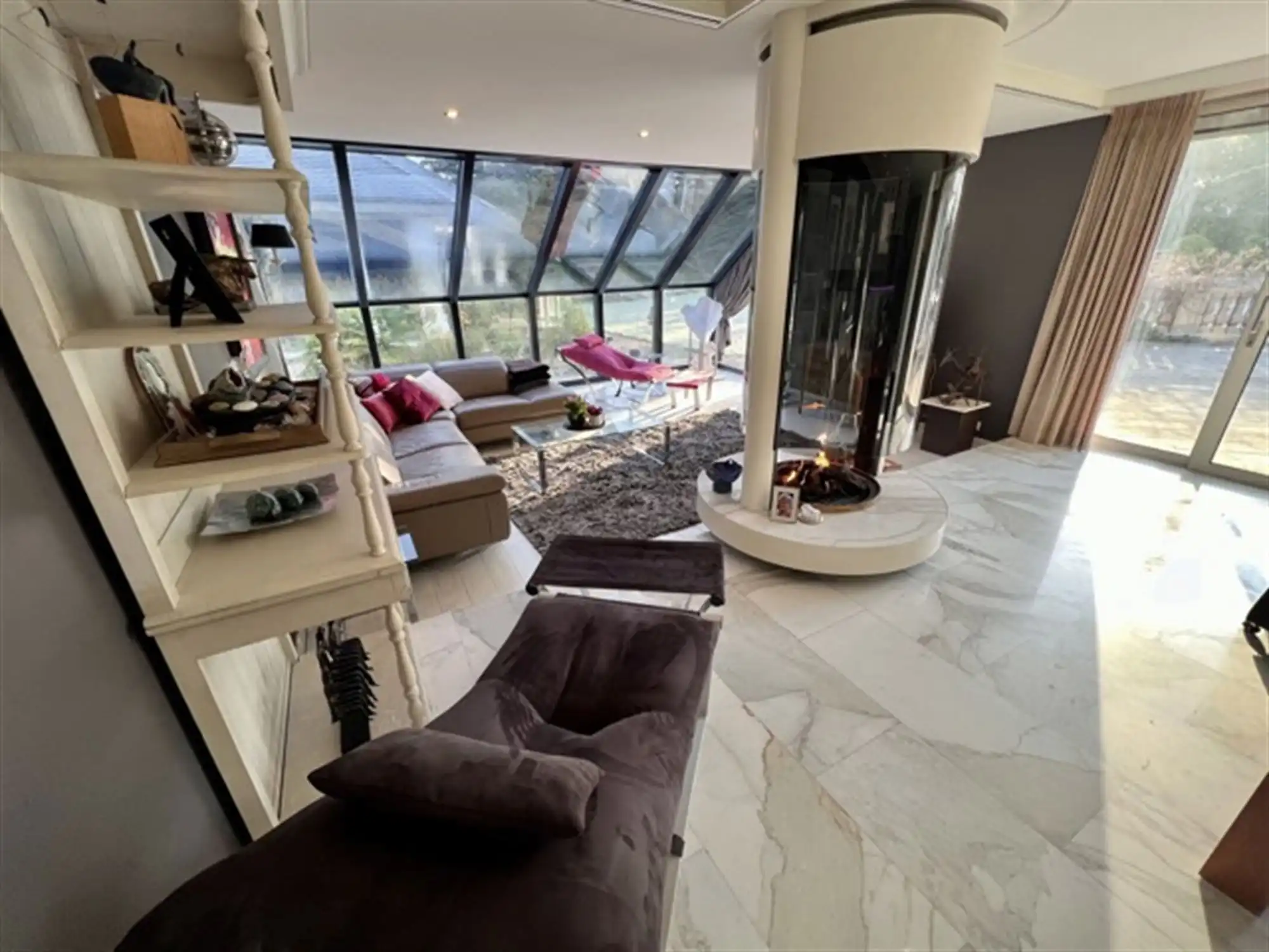 Statig landgoed met binnenzwembad op toplocatie foto 25