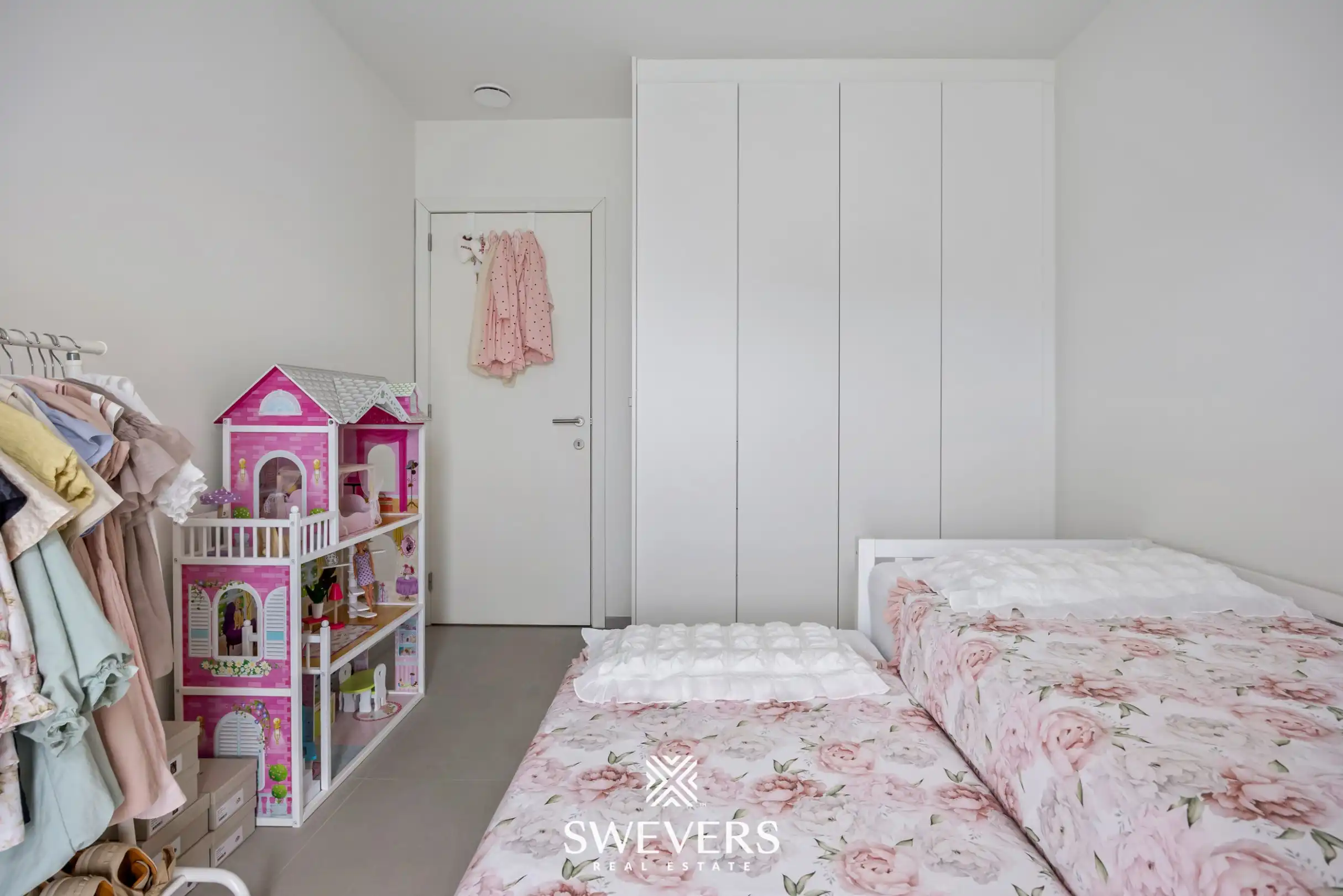 Nieuwbouwappartement met ruim terras, privétuin en ondergrondse staanplaats foto 12
