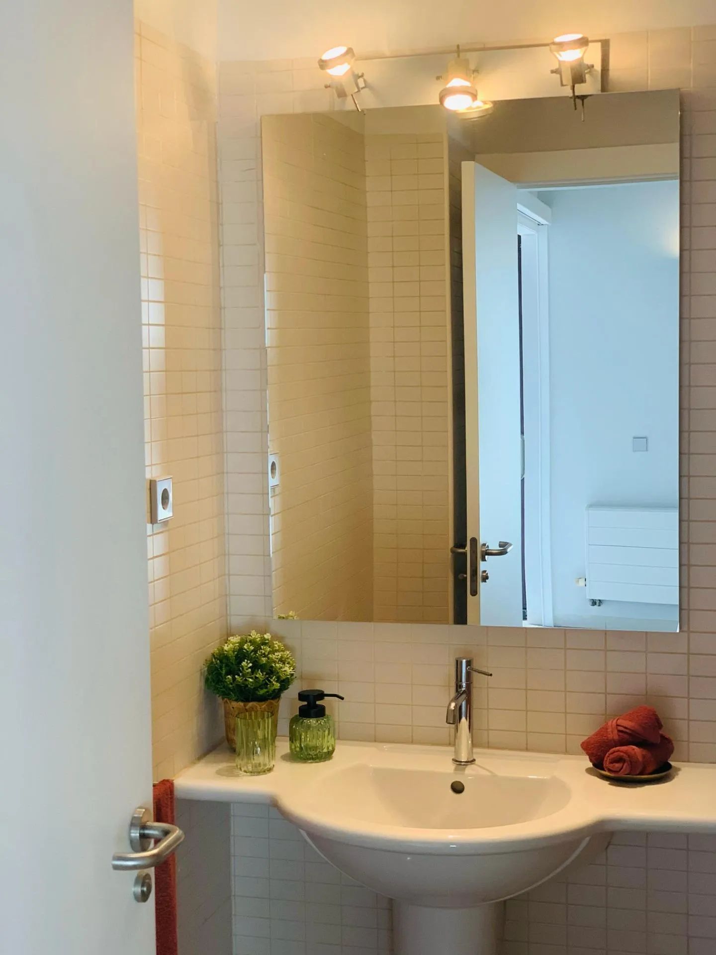 Wonen in stijl en rust: exclusieve vakantiewoningen met privézwembad op luxe Golf Resort foto 14