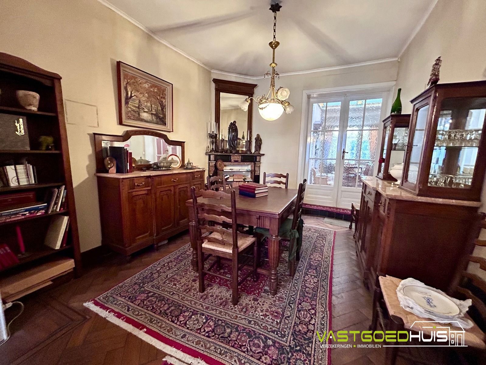 Karaktervolle, gesloten bebouwing met tuin en garage! foto 9